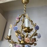 Flowered porcelain lamp