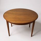 Vintage Scandinavian extendable round table P. Jeppesens Møbelfabrik