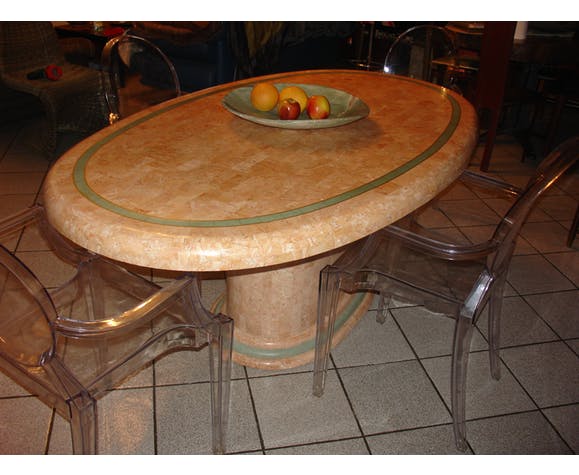 Ovoid table in pink and green travertine, circa 1975