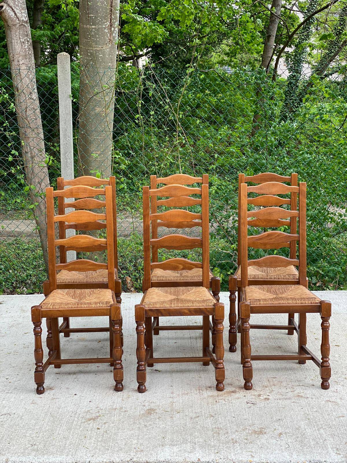 6 solid oak and straw chairs with high backs