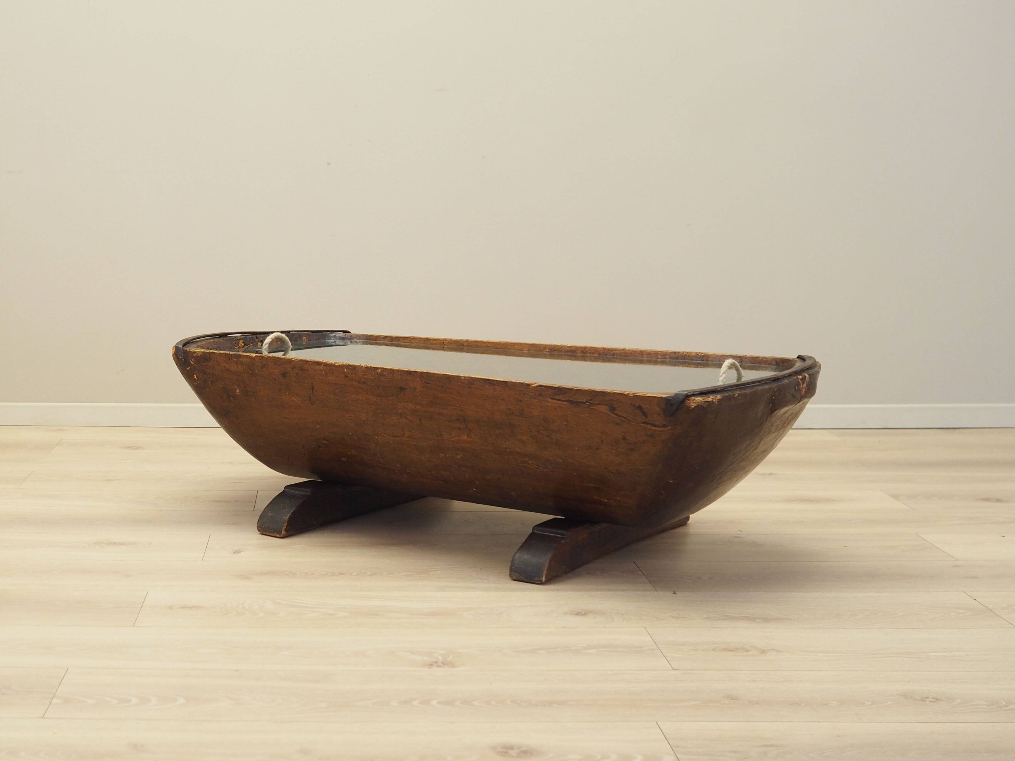 Pine coffee table, Italian design, 1960s, production: Italy