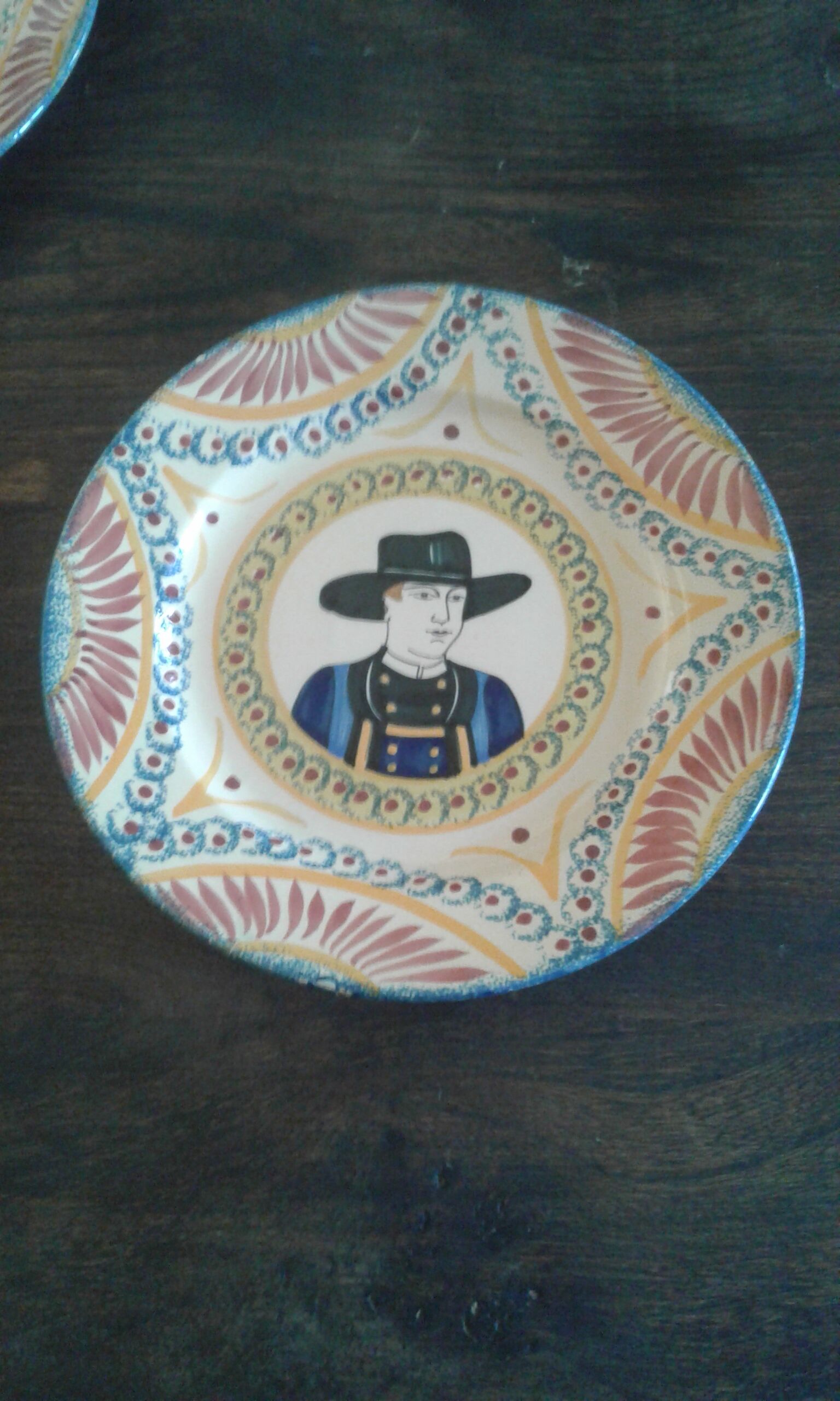 Two henriot Quimper plates