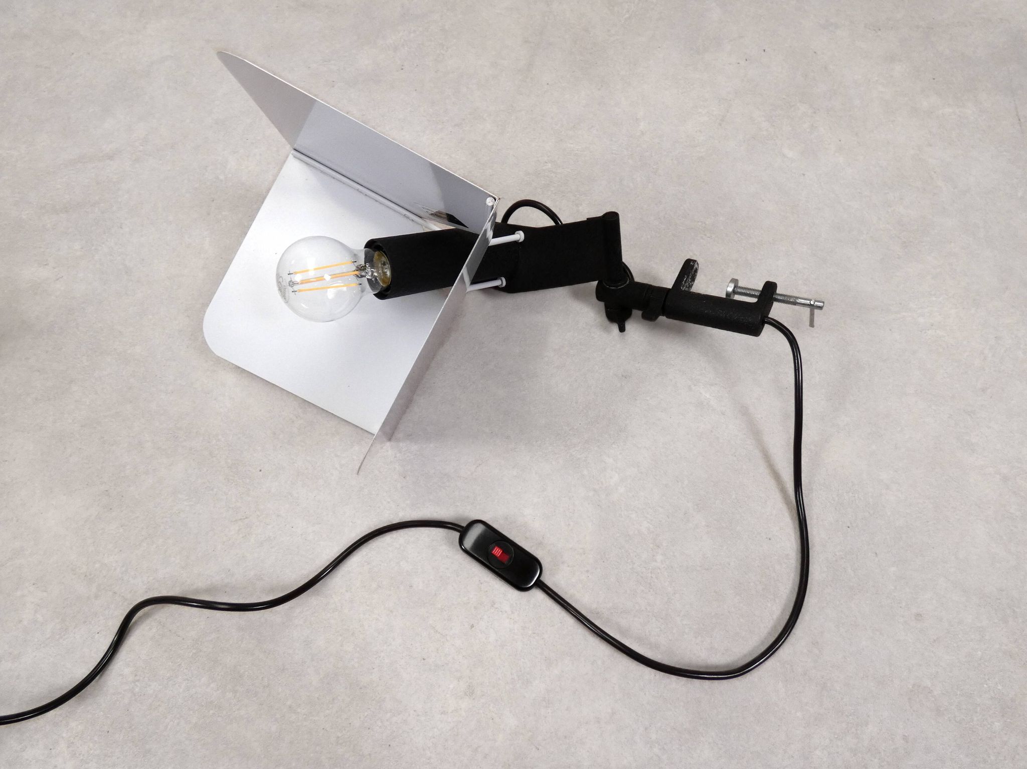 Lampe à pince Triedro de Joe Colombo pour Stilnovo