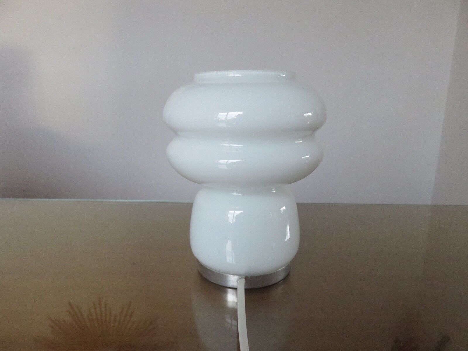 Mushroom lamp in white opaline 70s