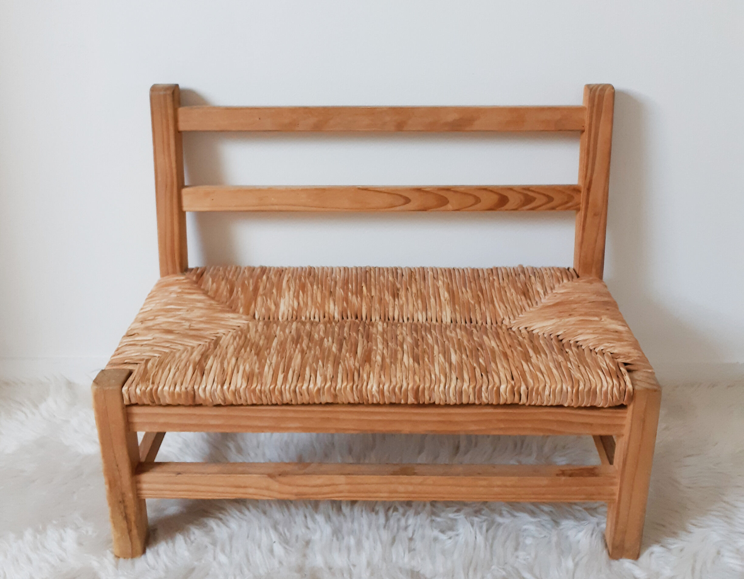 Banc enfant en bois et paille, vintage