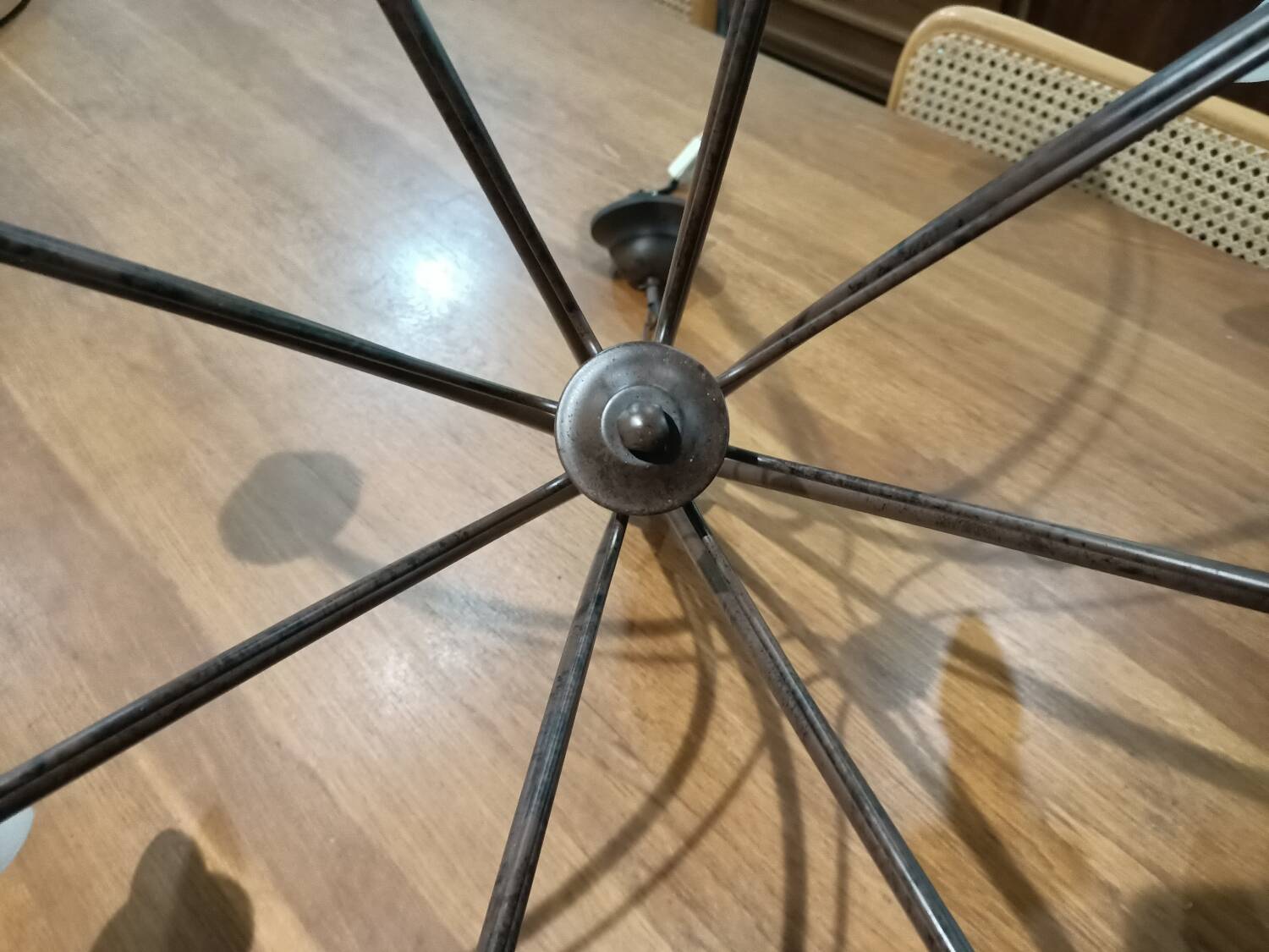 Paire de lustres métal mat