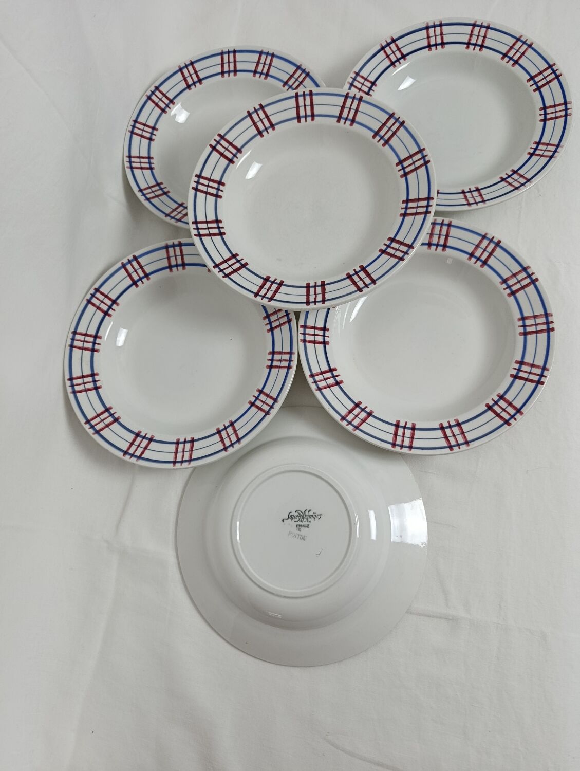 Deep plates Sarreguemines Poitou