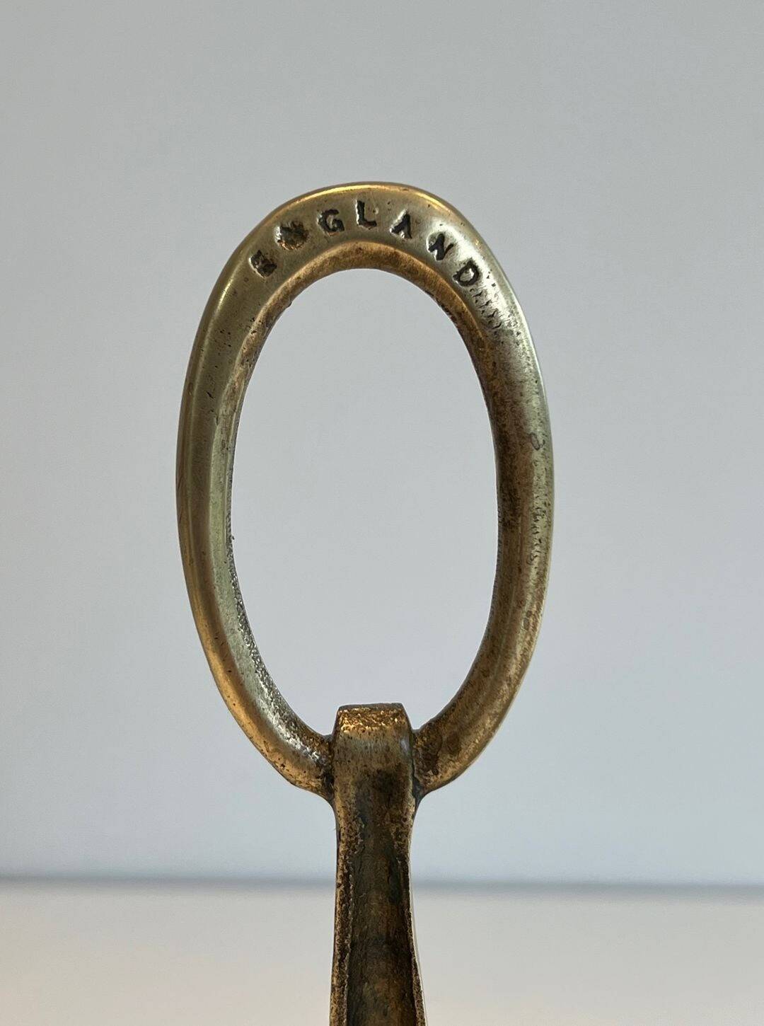 Paire de Chenets en Bronze Néoclassiques en Forme de Lampes Antiques à Anne