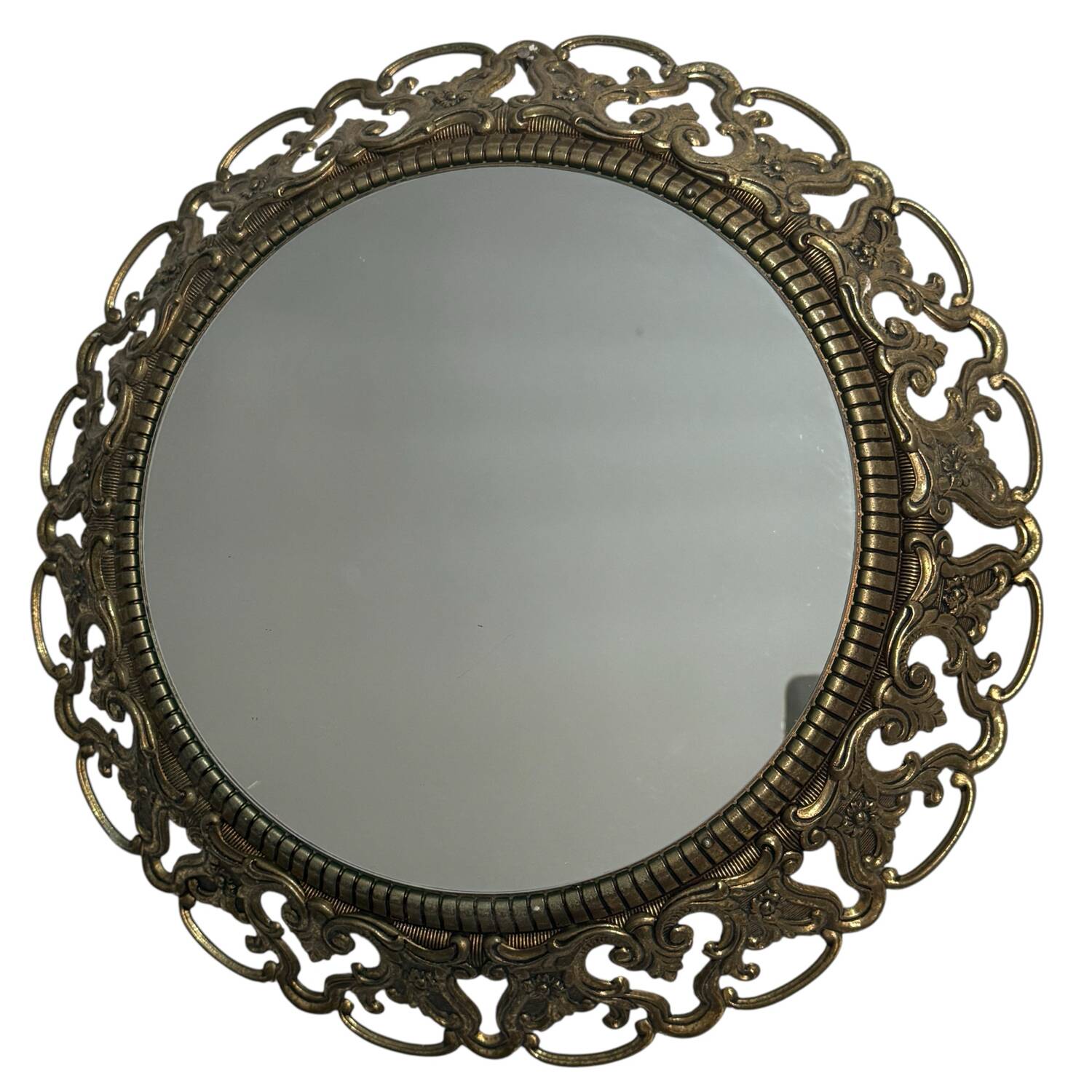 Round brass mirror from the 70s