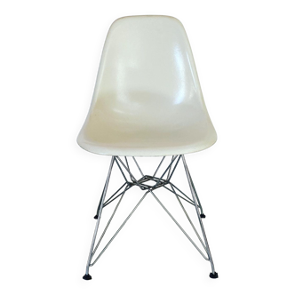 DSR Charles and Ray EAMES chair