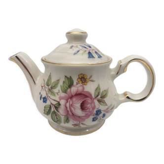 Miniature teapot "Sadler" vintage. England.