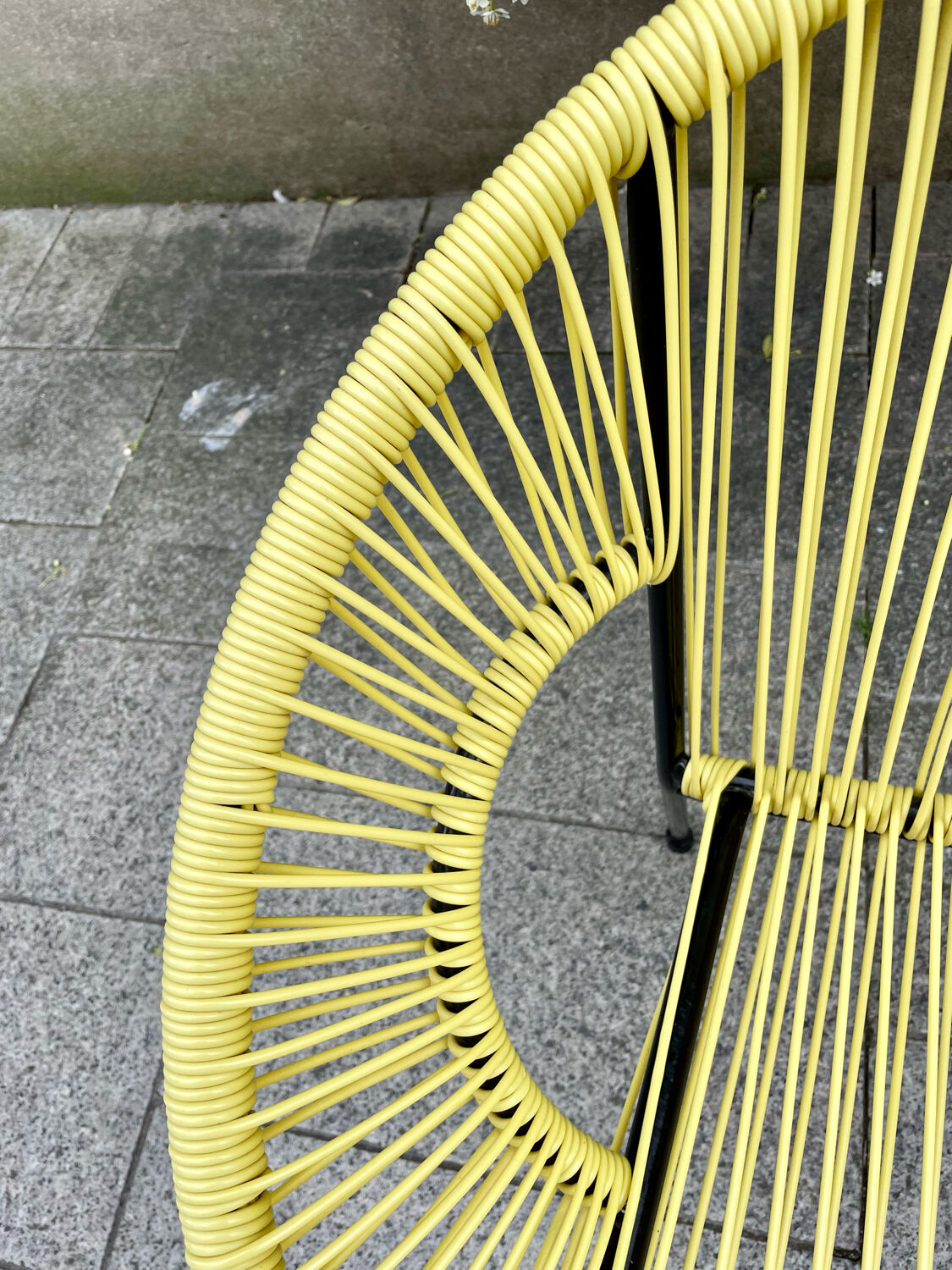 Vintage armchair scoubidou