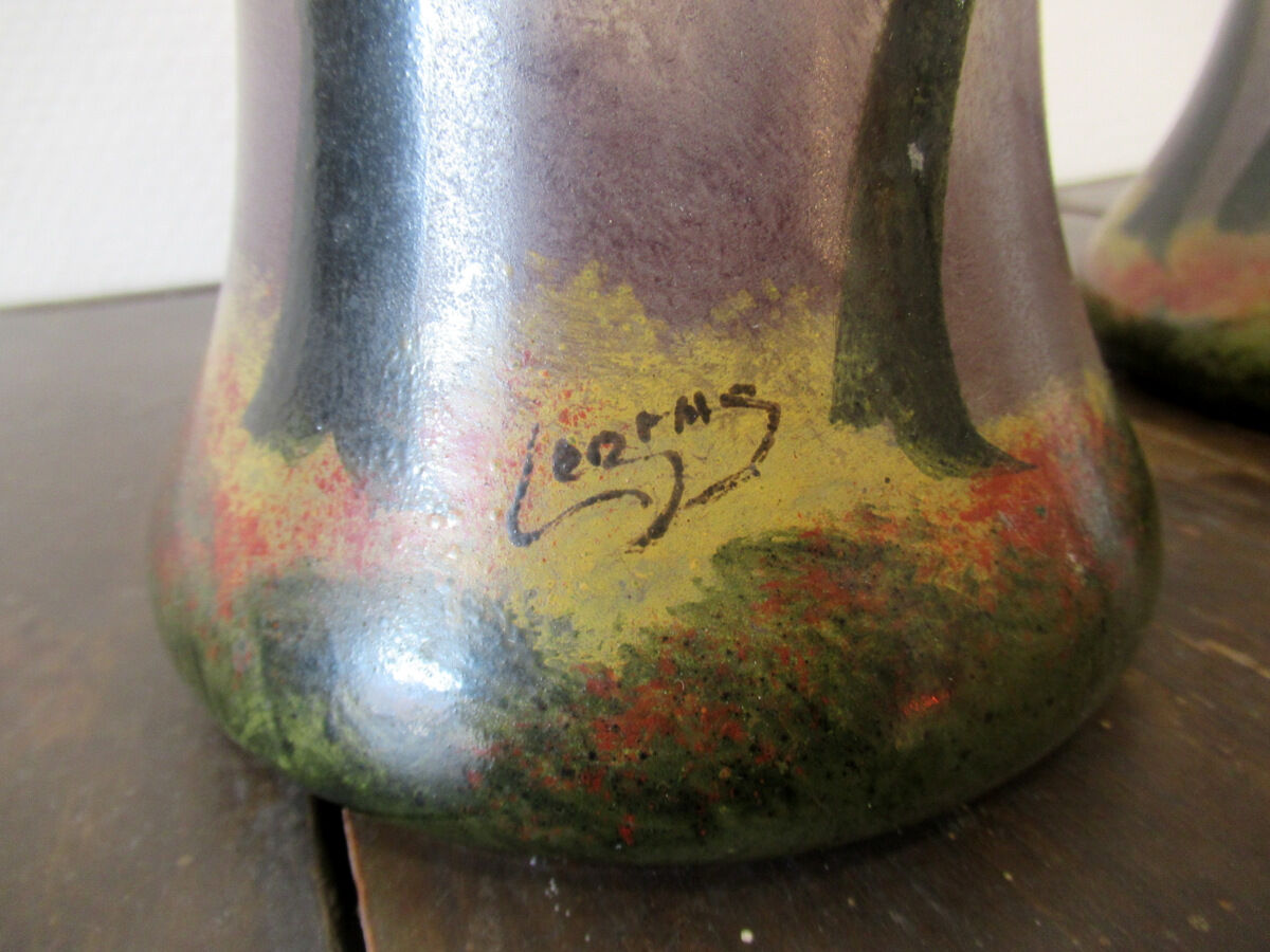 Paire de vases, signés Legras