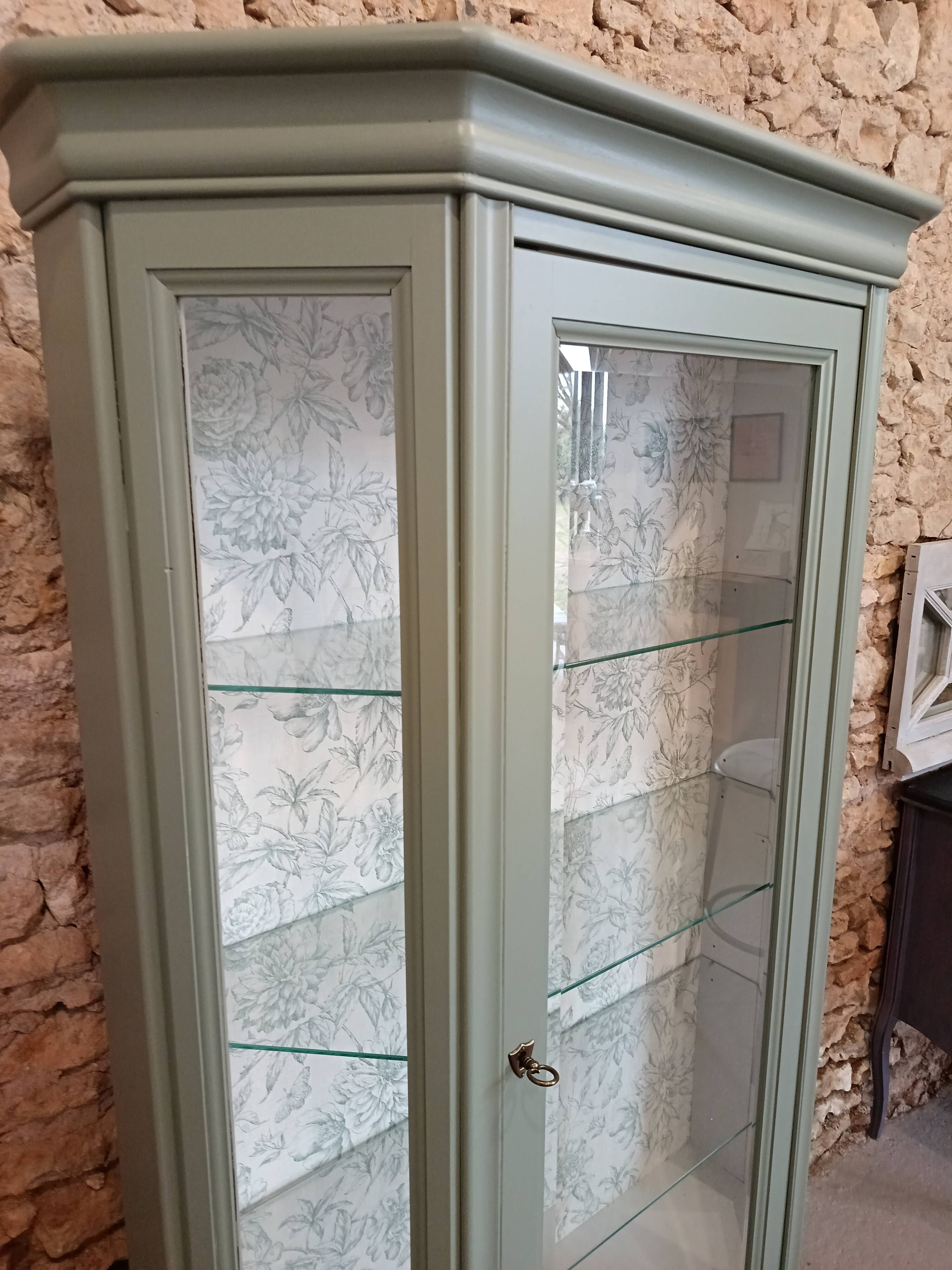 Bronze green display cabinet bookshelf