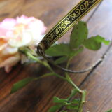 Round barber mirror with double gold legs and decorations