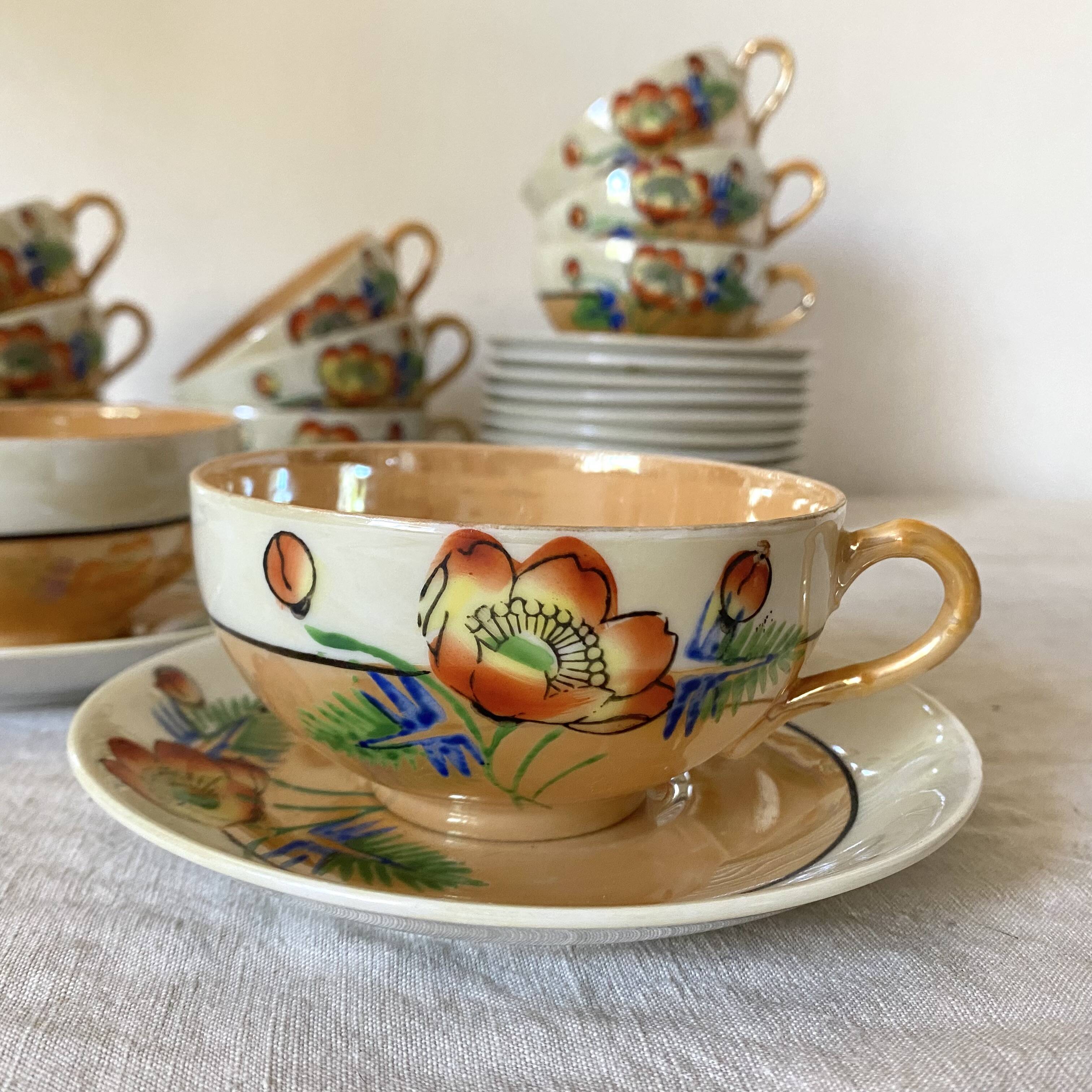 Fine mother-of-pearl and floral porcelain cups, Japan