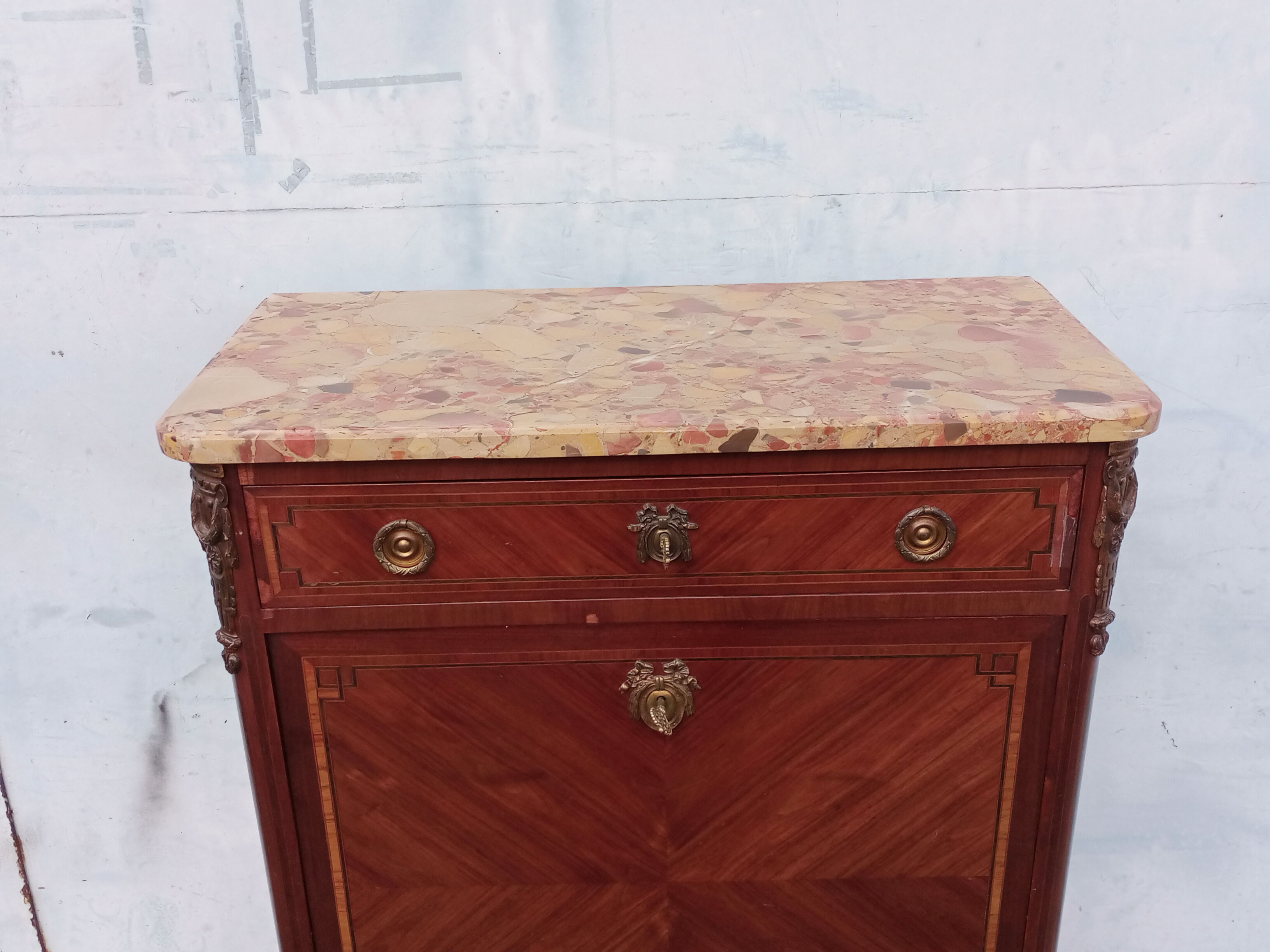 Secretary Louis XVI , late 19th