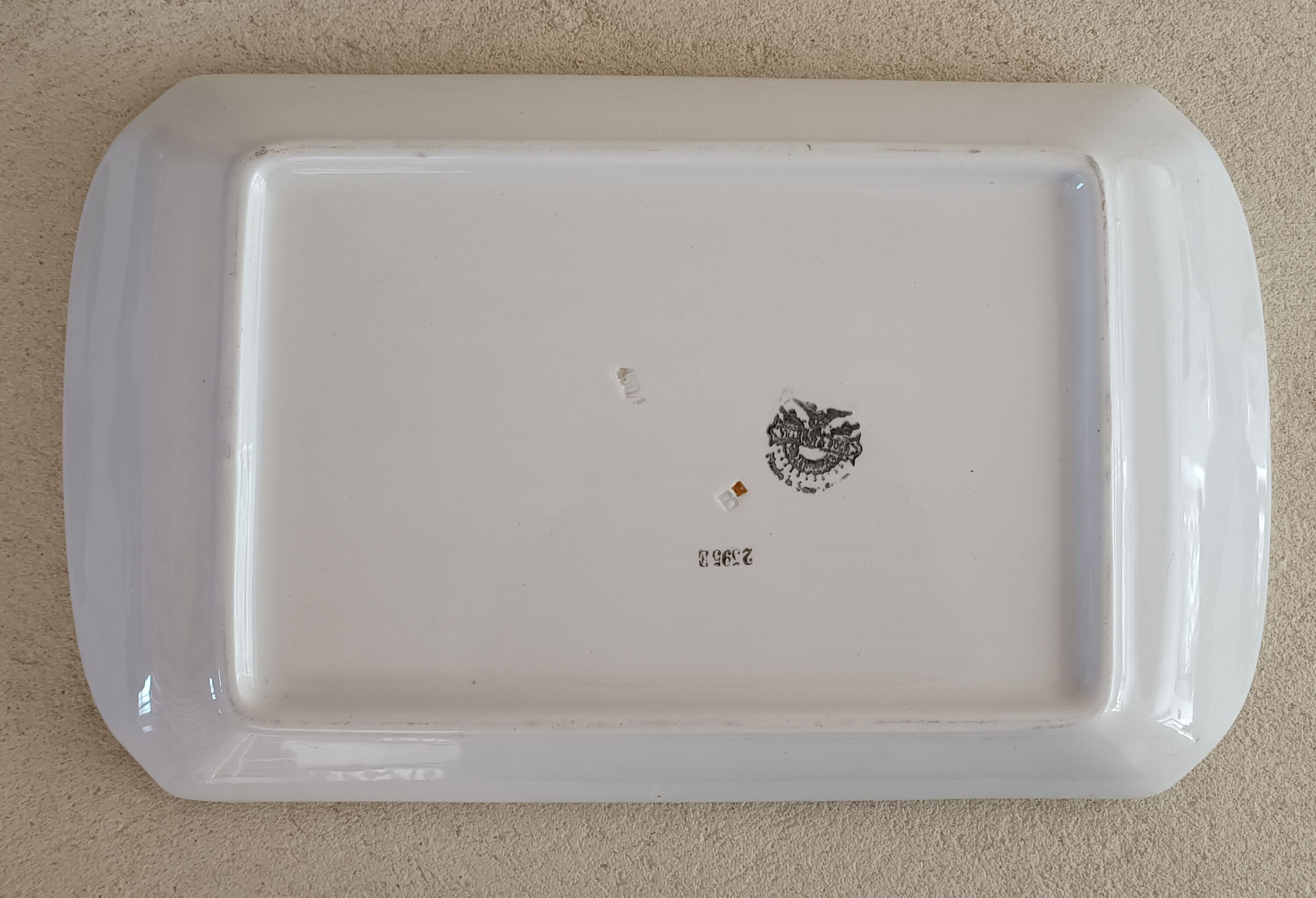 Villeroy & Boch cake dish 1920s-1930s