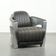 Fauteuil aviateur en cuir de vache confortable, fini en aluminium.