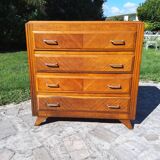 Compass leg chest of drawers