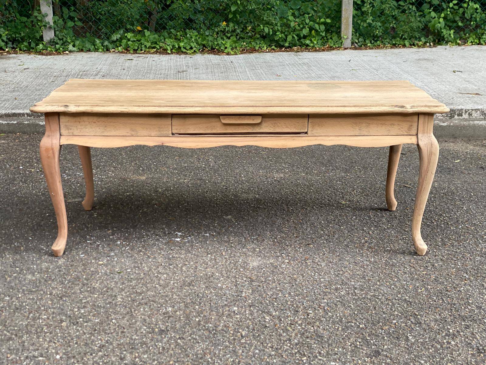 Renovated Louis XV style coffee table in solid oak from the 1960s.
