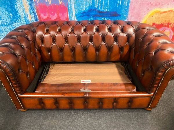 Canapé-lit de style Chesterfield
