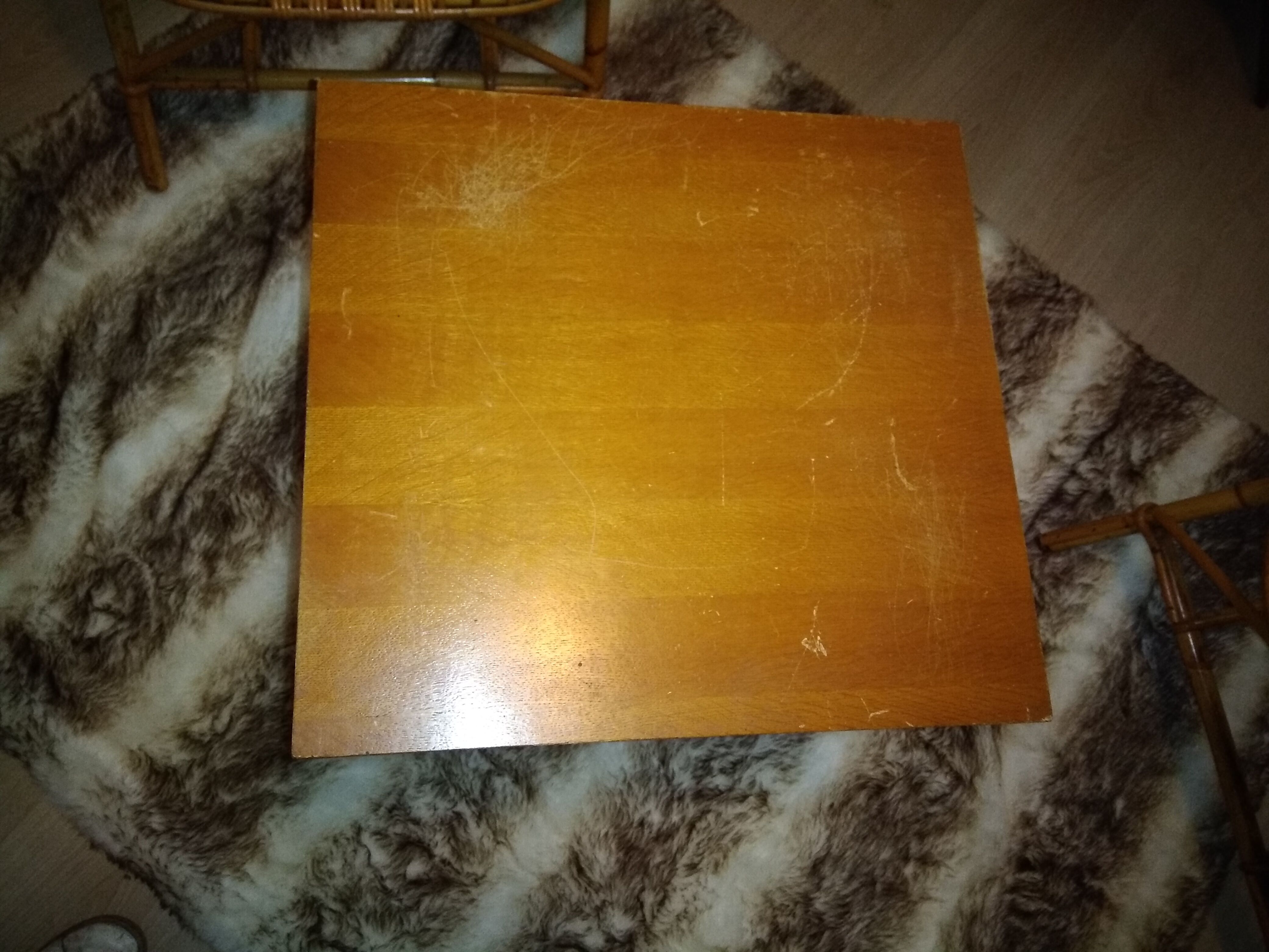 Table vintage scoubidou