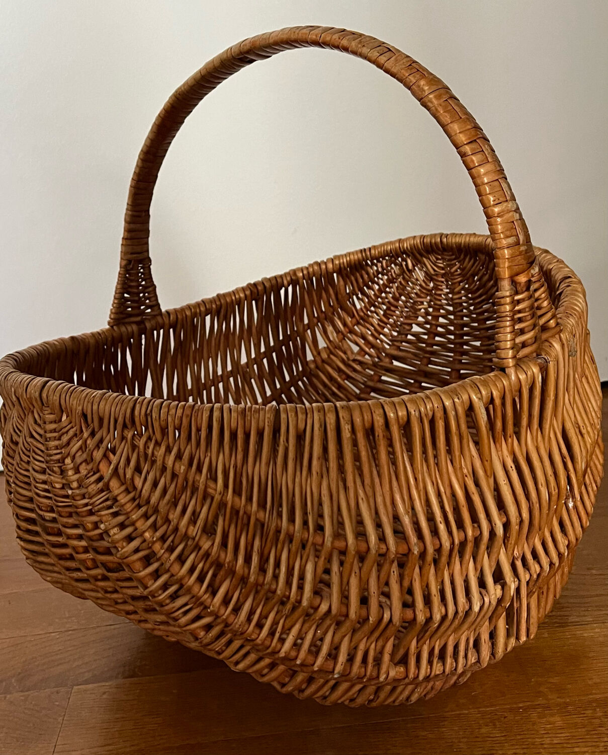 Wicker basket