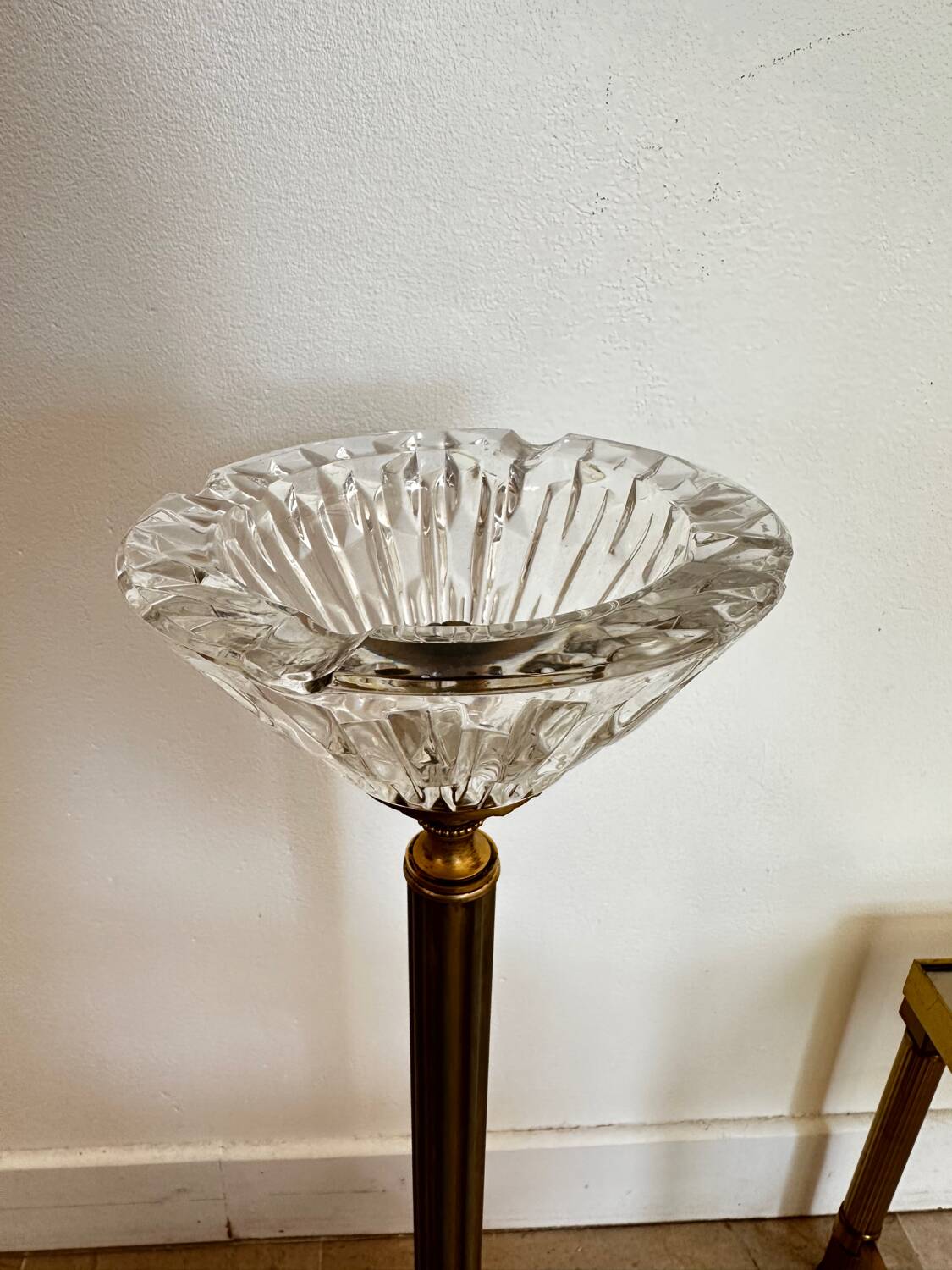 Cendrier sur pied laiton verre