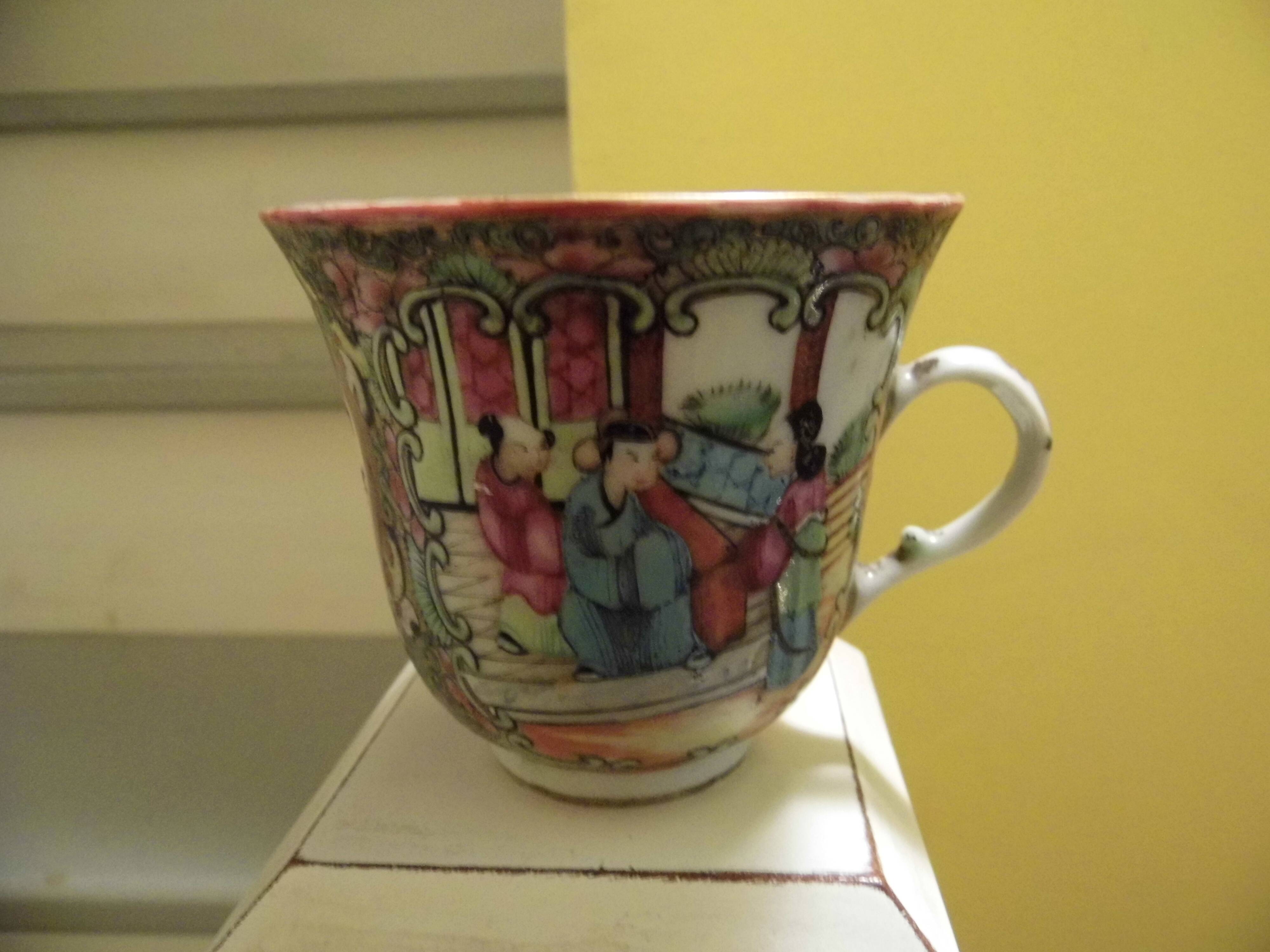Tasse en porcelaine de Chine, Canton, XIX ème siècle