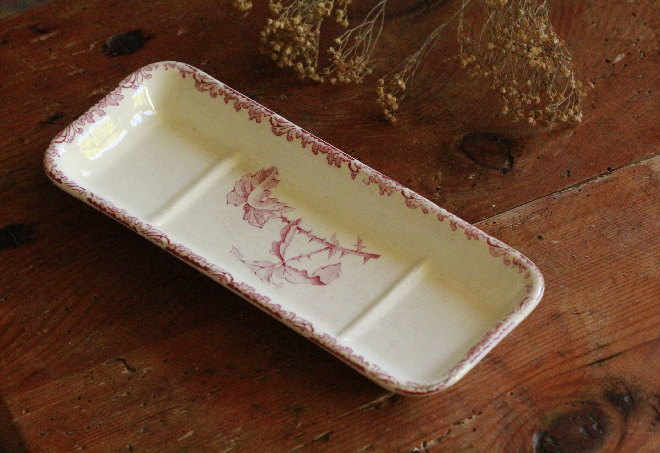 Ceramic soap dish
