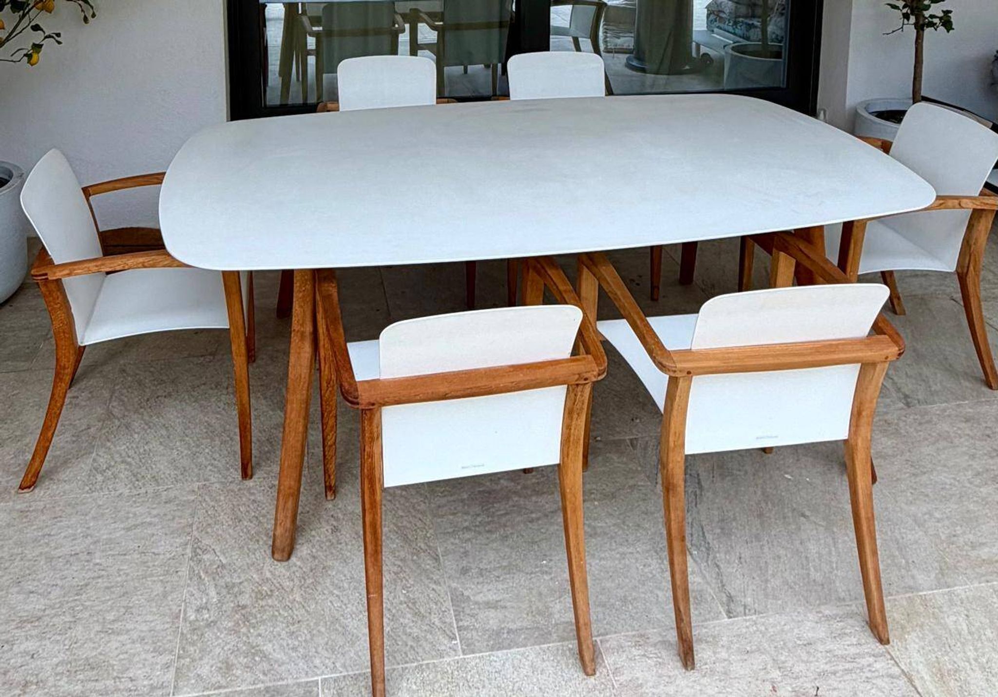 Royal Botania garden furniture – teak & white metal