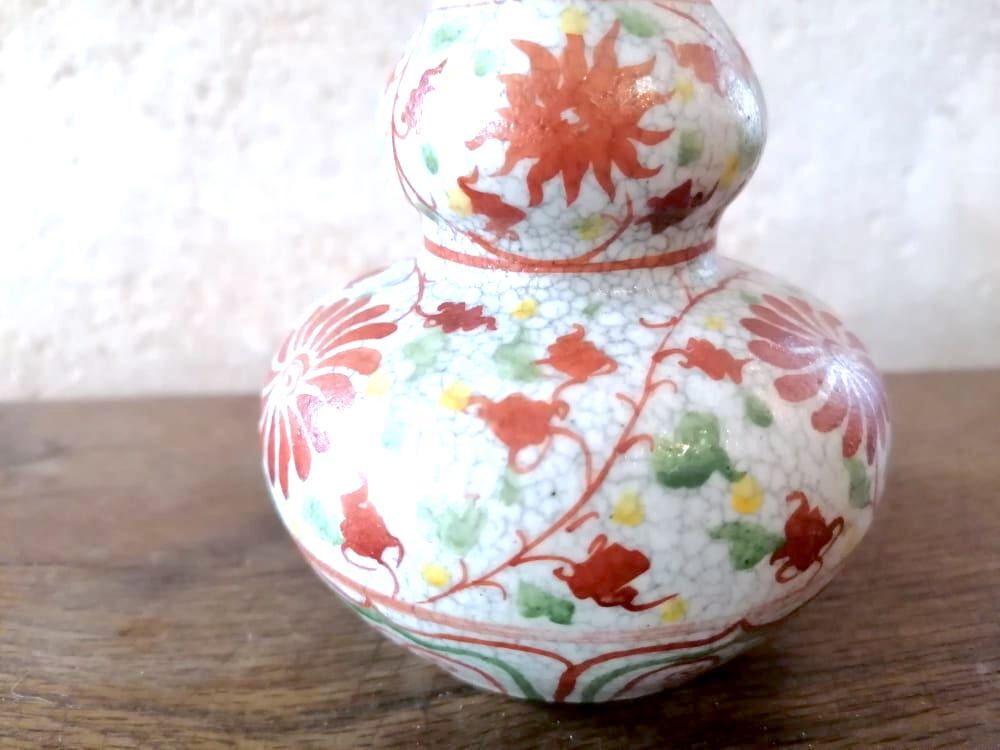 Cracked stoneware sake bottle Japan