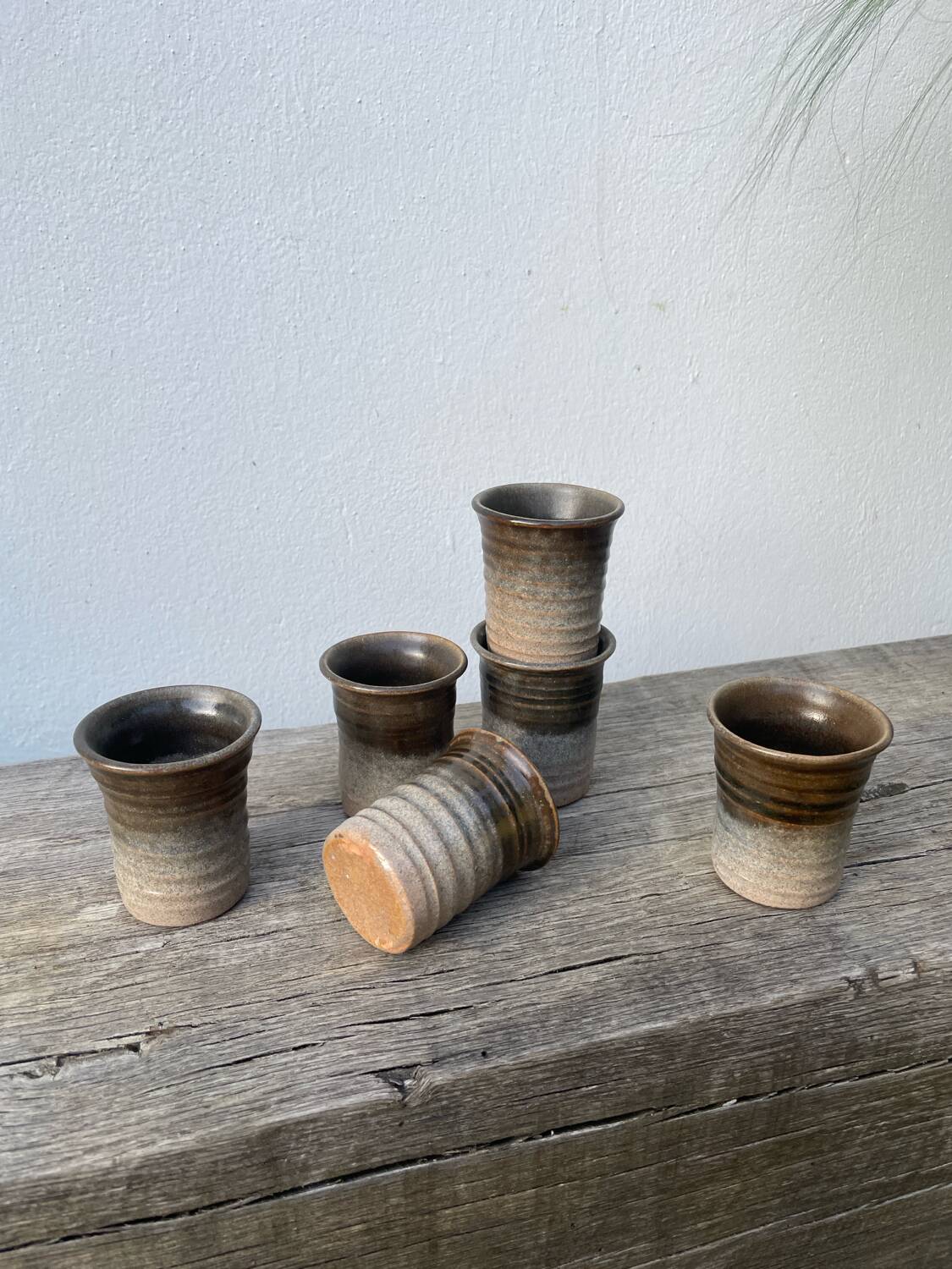 6 tasses à café en terre cuite 