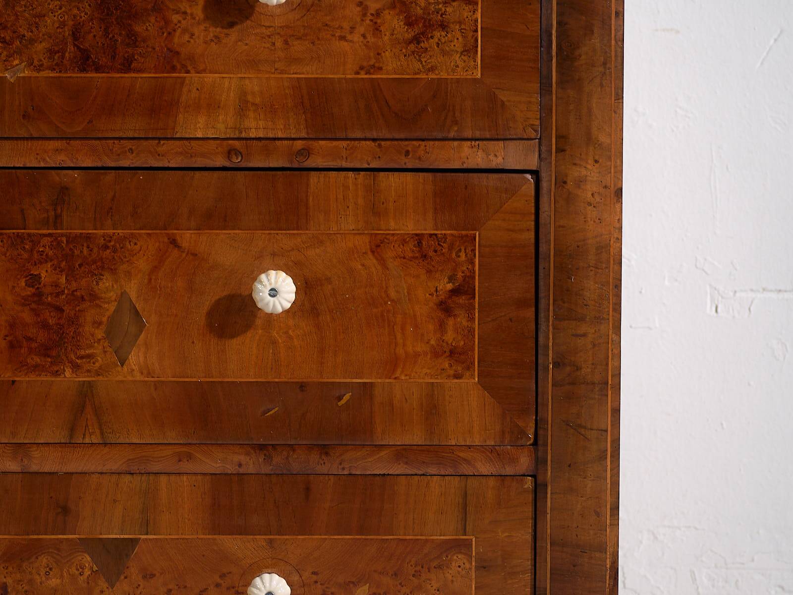Antique Biedermeier chest of drawers with three drawers (circa 1850)