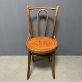 Set of 4 French Cafe Chairs with Graceful Seats