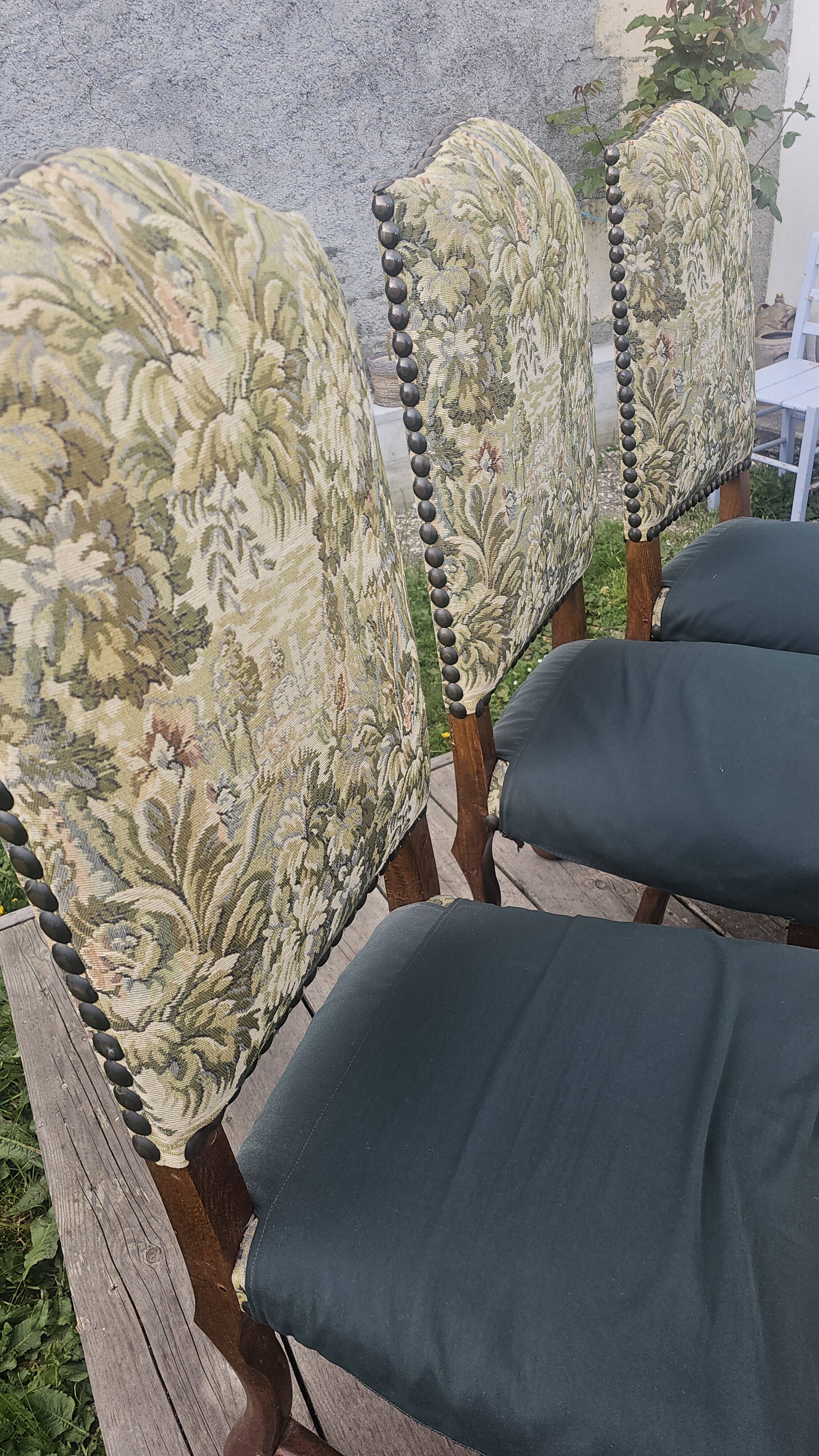 6 Louis XV style solid wood chairs with jacquard upholstery.