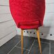 chaise moumoute vintage rouge