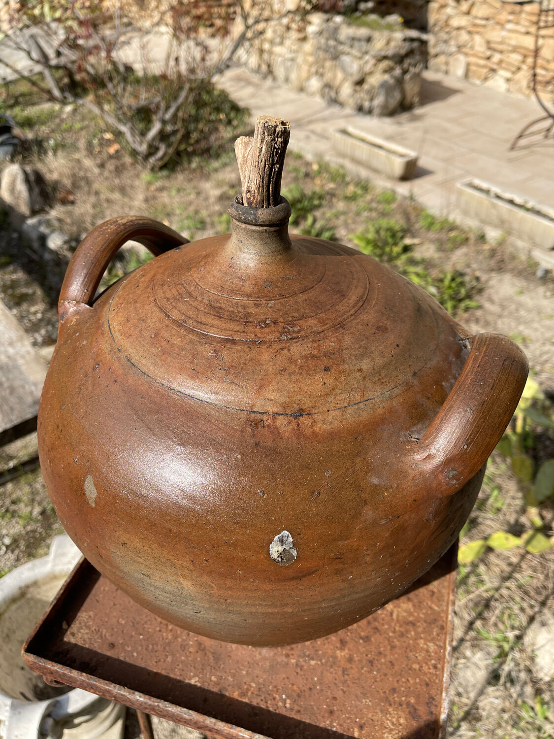 Ancient terracotta pottery jar