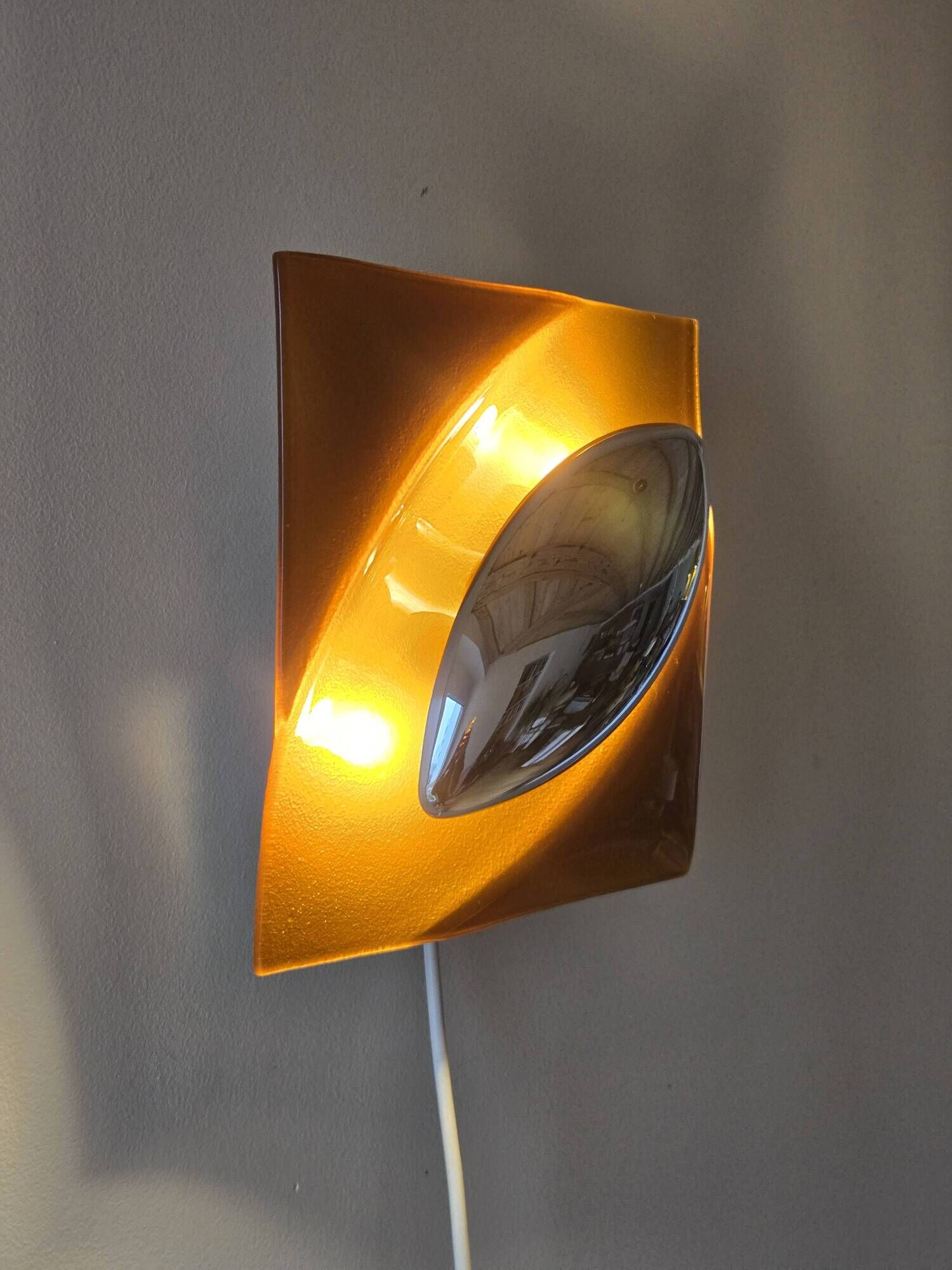 Pair of vintage square wall lights in glass and chrome - Space Age design
