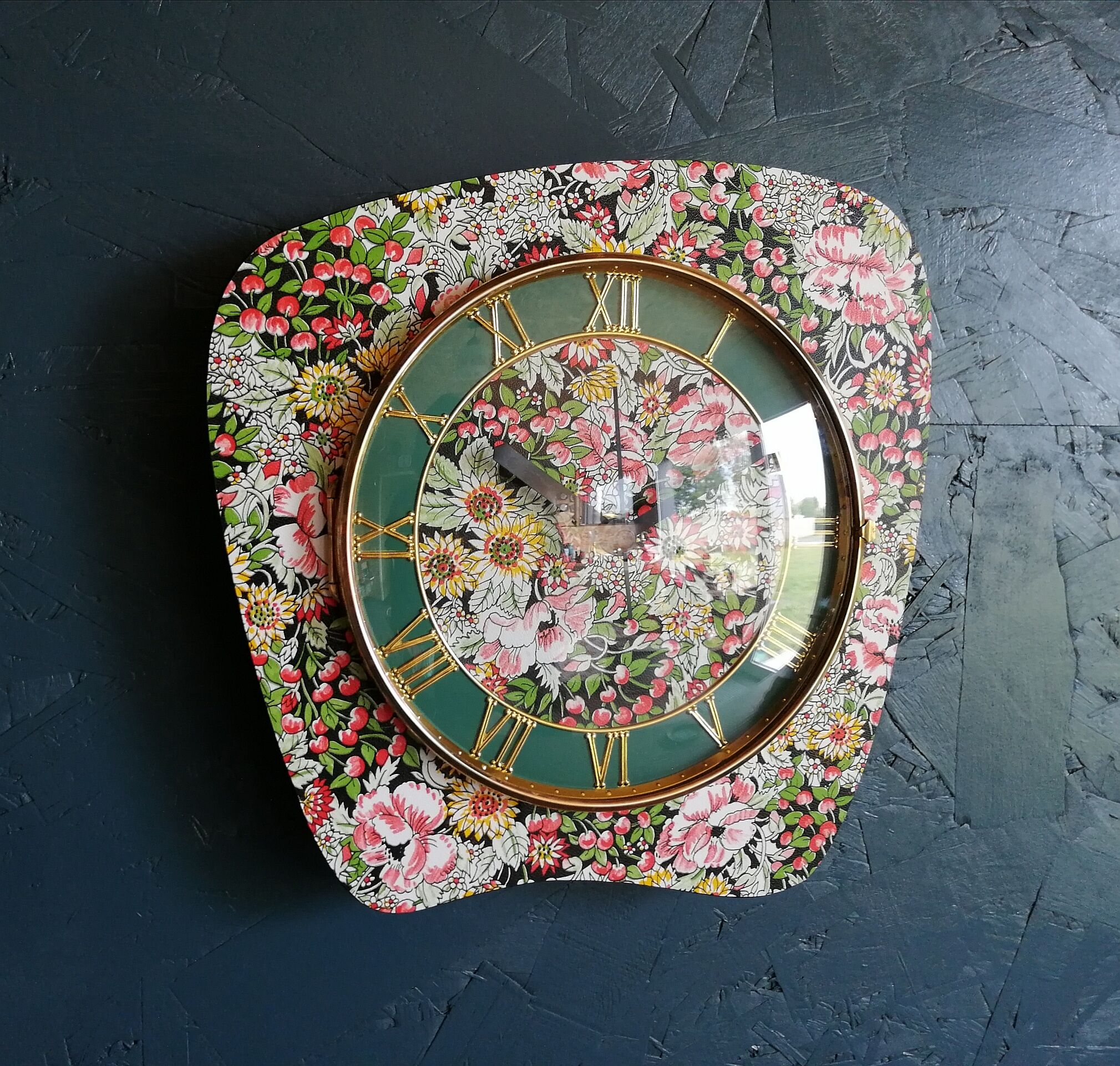 Vintage clock silent wall pendulum "Flowers Cherries"