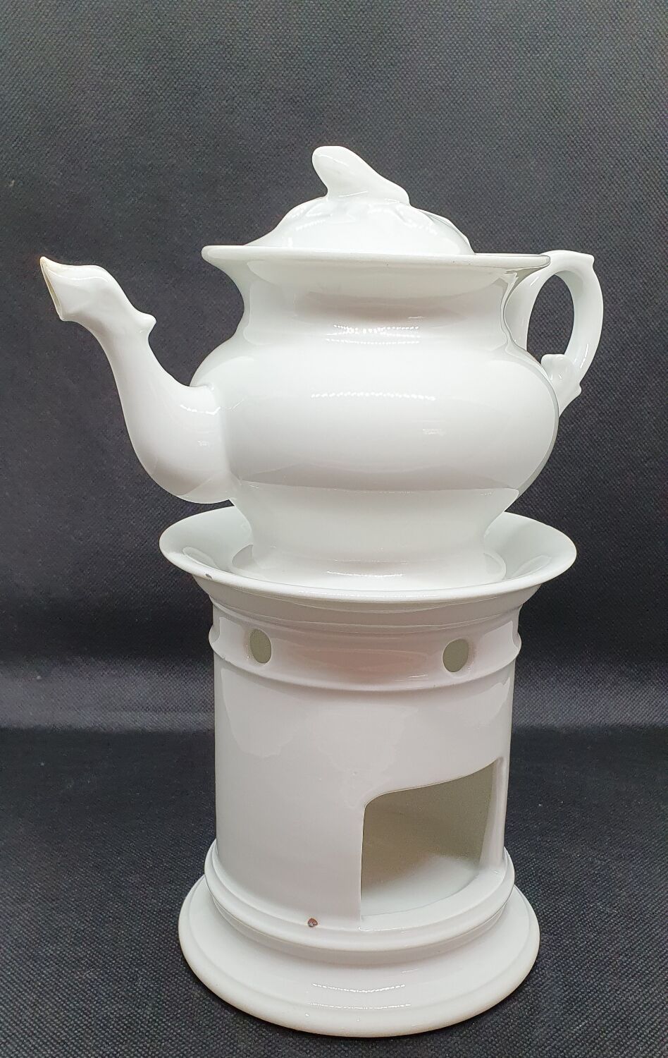 Porcelain herbal tea pot