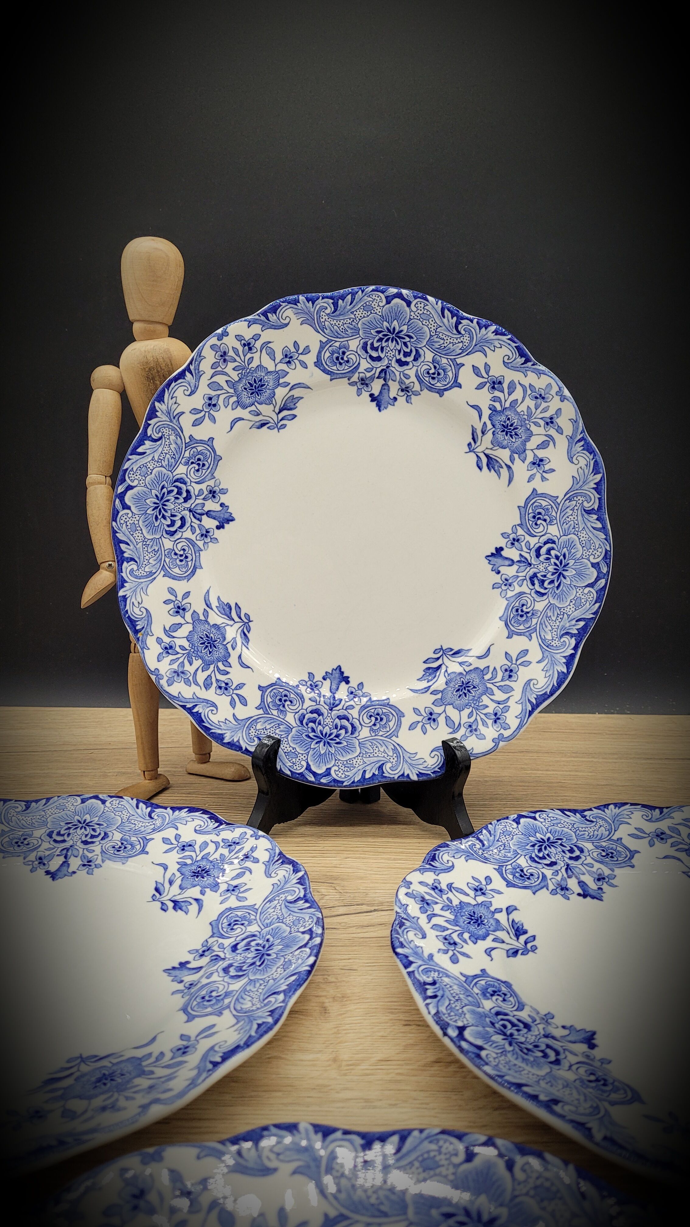Set 4 flat plates Dordrecht