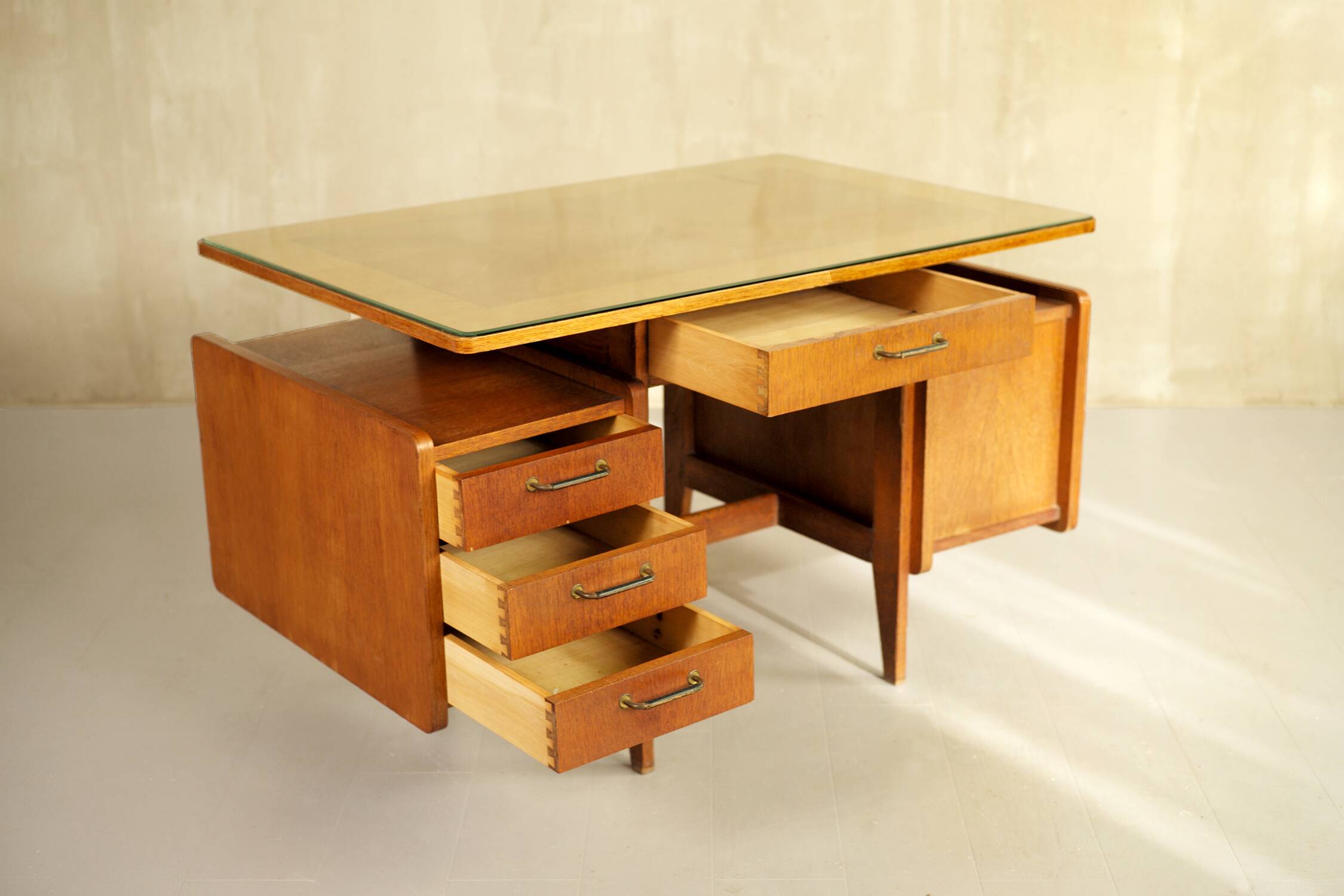 Bureau double à poignées gainées, France 1950