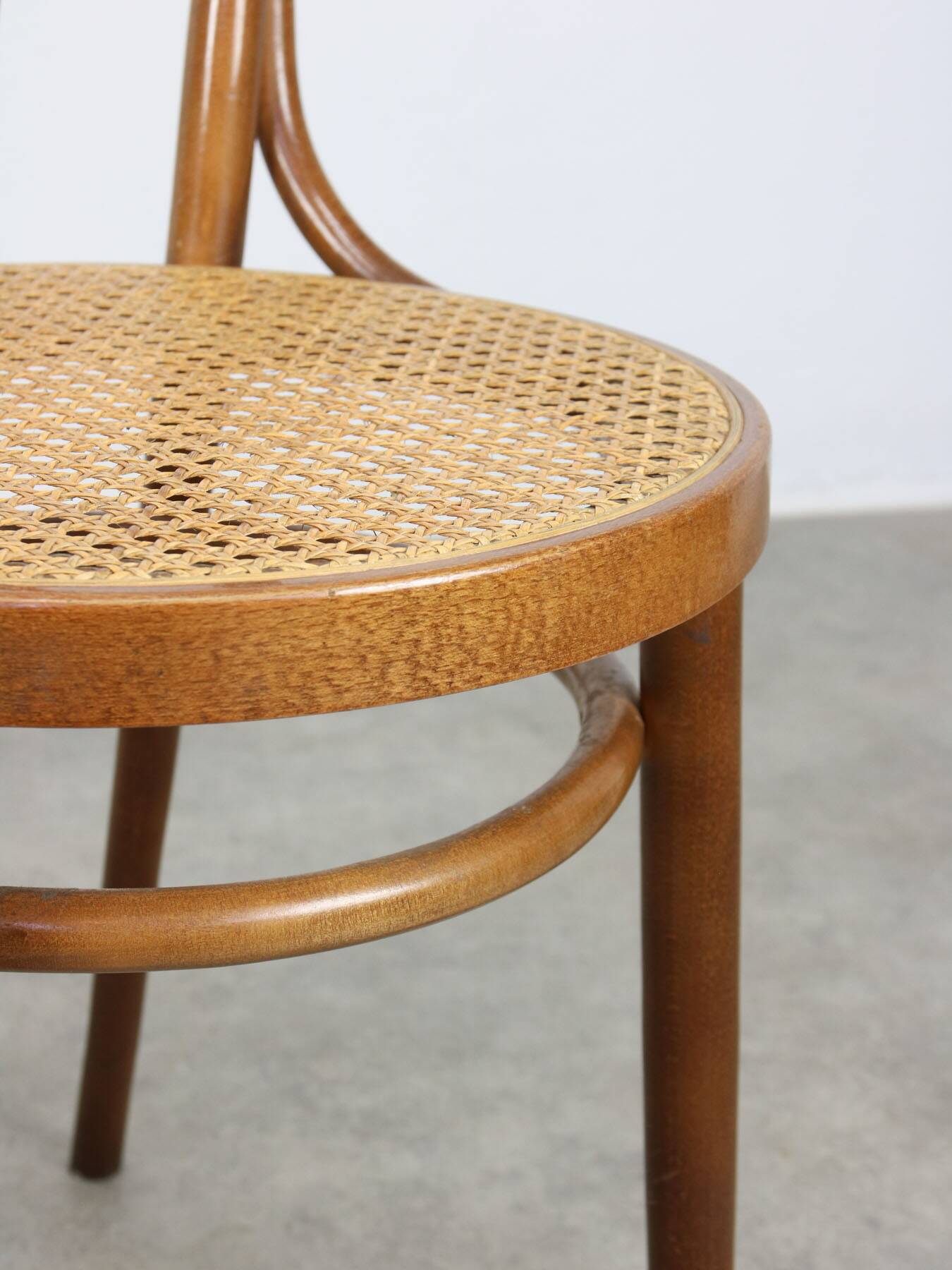 Vintage No. 18 Dining Chairs attributed to Michael Thonet, Set of 2