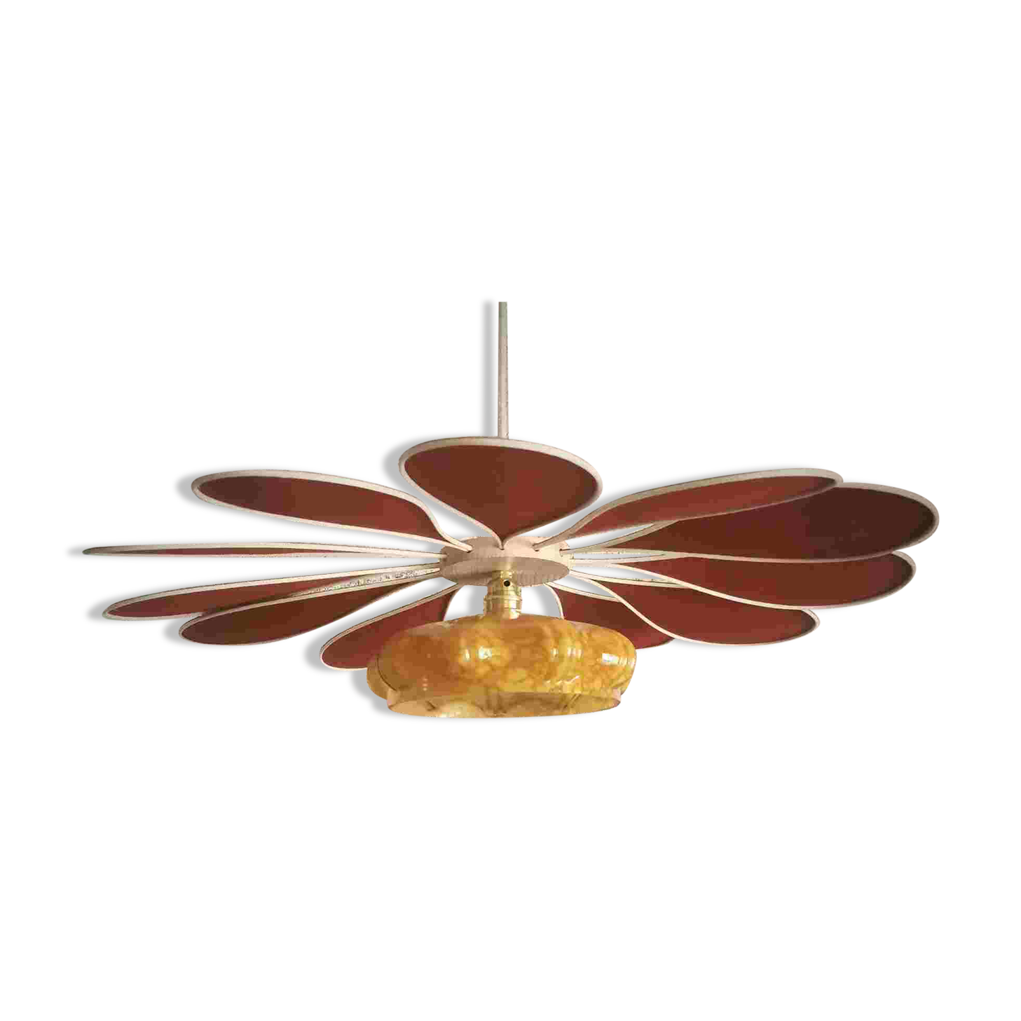 Suspension en rotin, lin terracotta et globe vintage ambré
