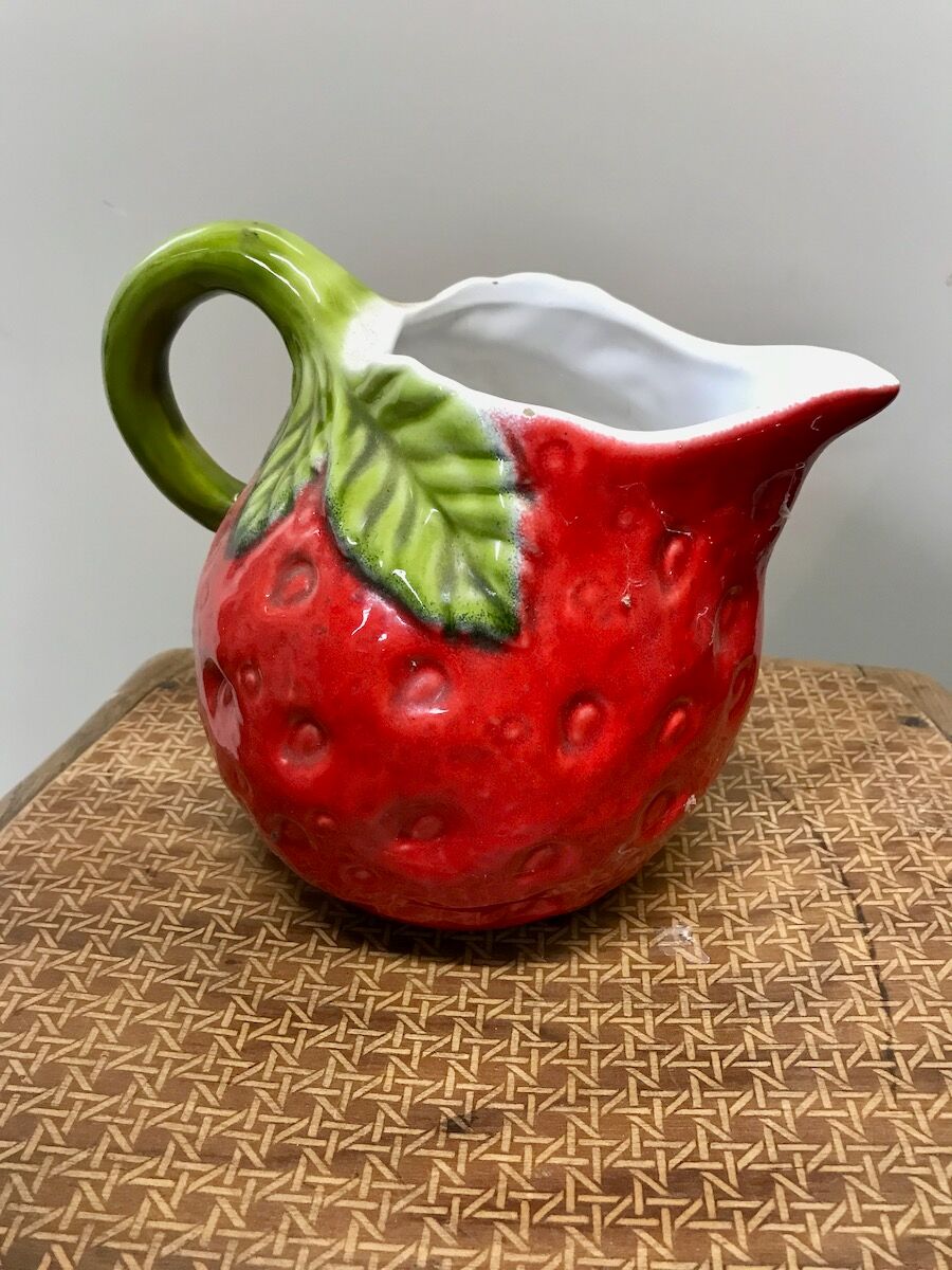 Strawberry dabbling pitcher
