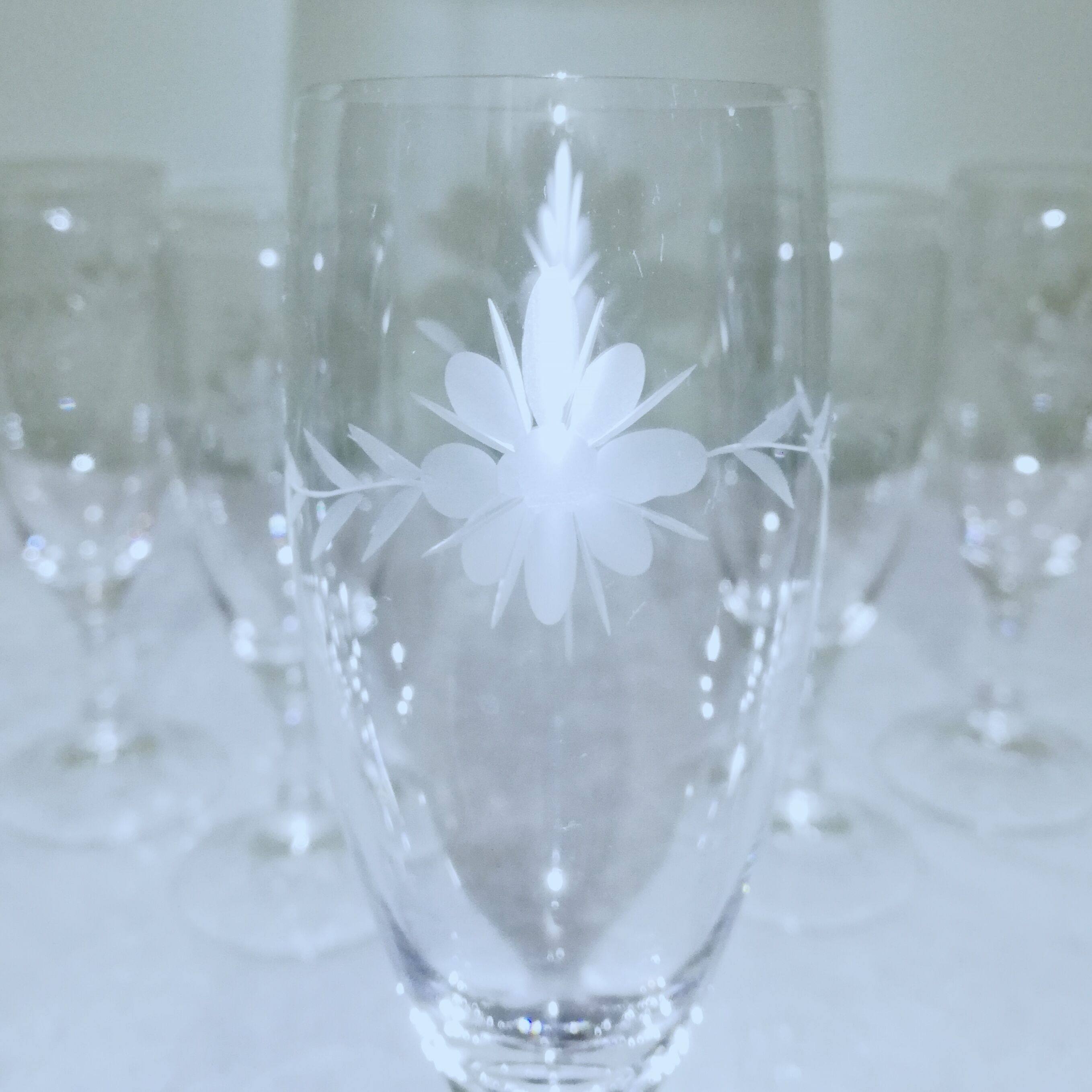 5 crystal champagne flutes
