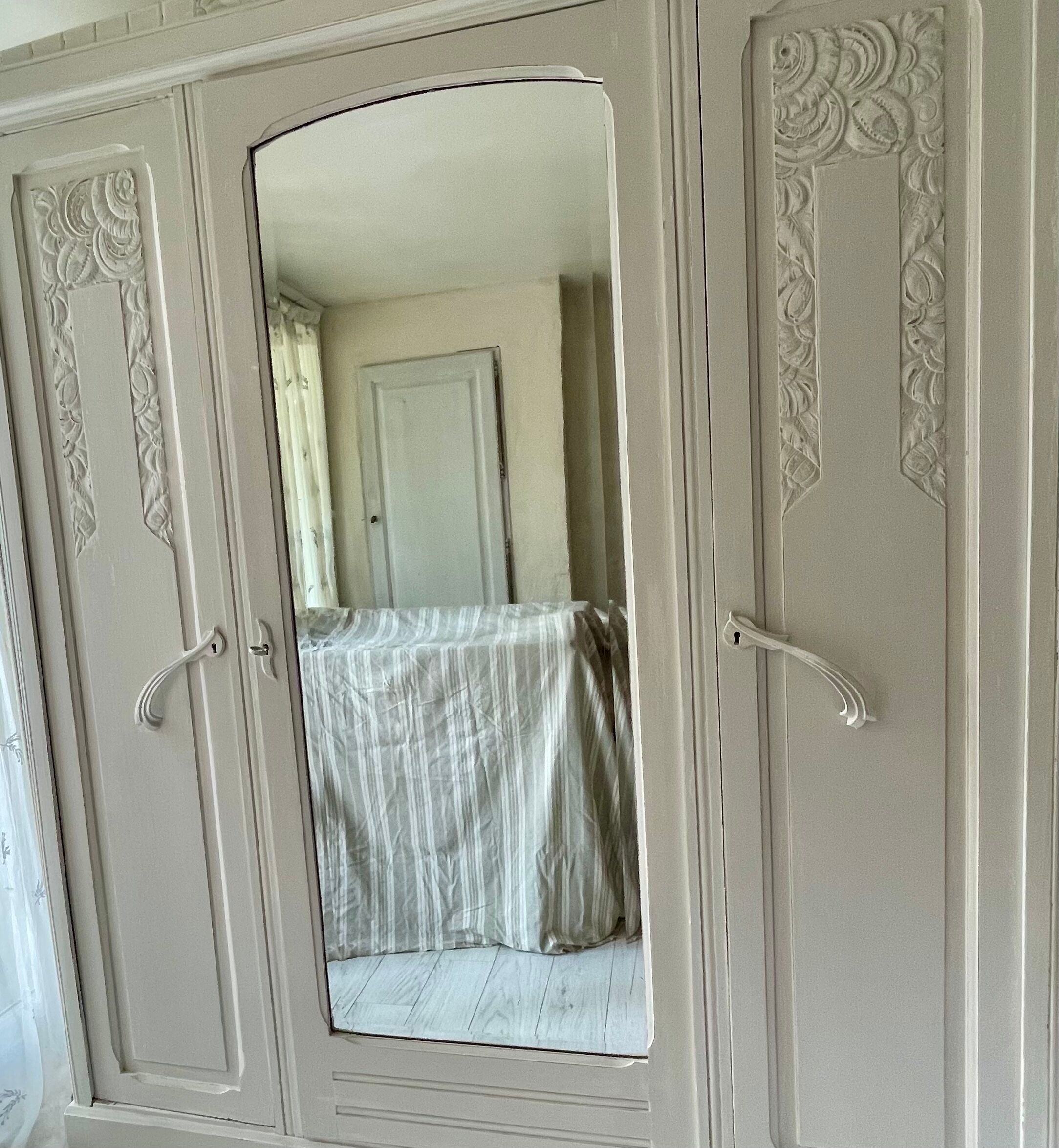 Art deco wardrobe revisited