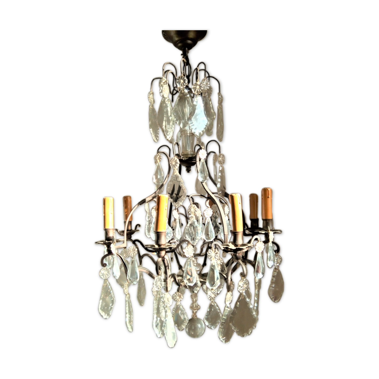 Old chandelier with tassels, bronze and crystal, 8 lights. Louis XV style.